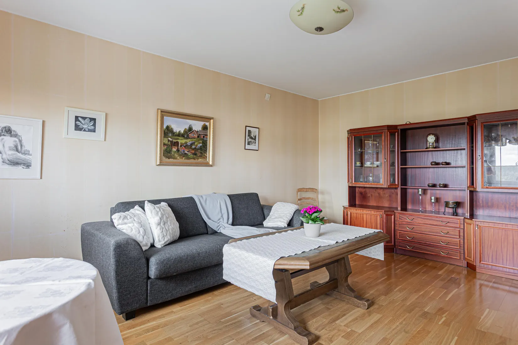 Bostadsrätt, Välljärnsgatan 486, Bäckby, Västerås
