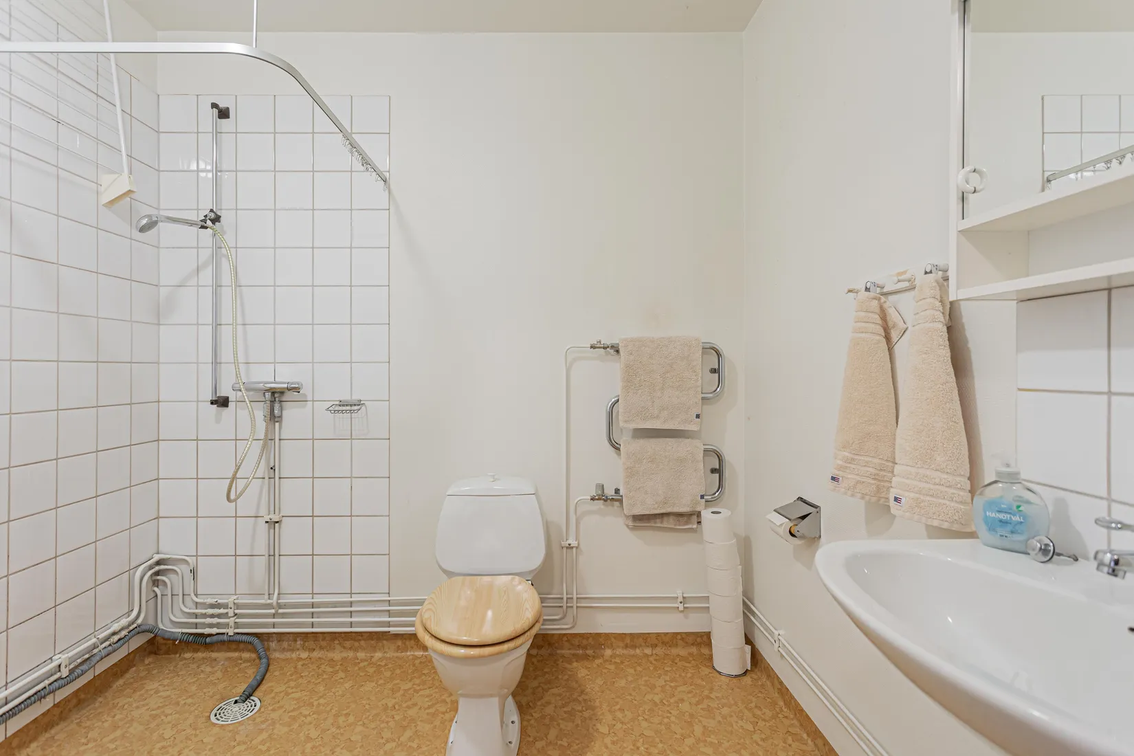 Bostadsrätt, Välljärnsgatan 486, Bäckby, Västerås
