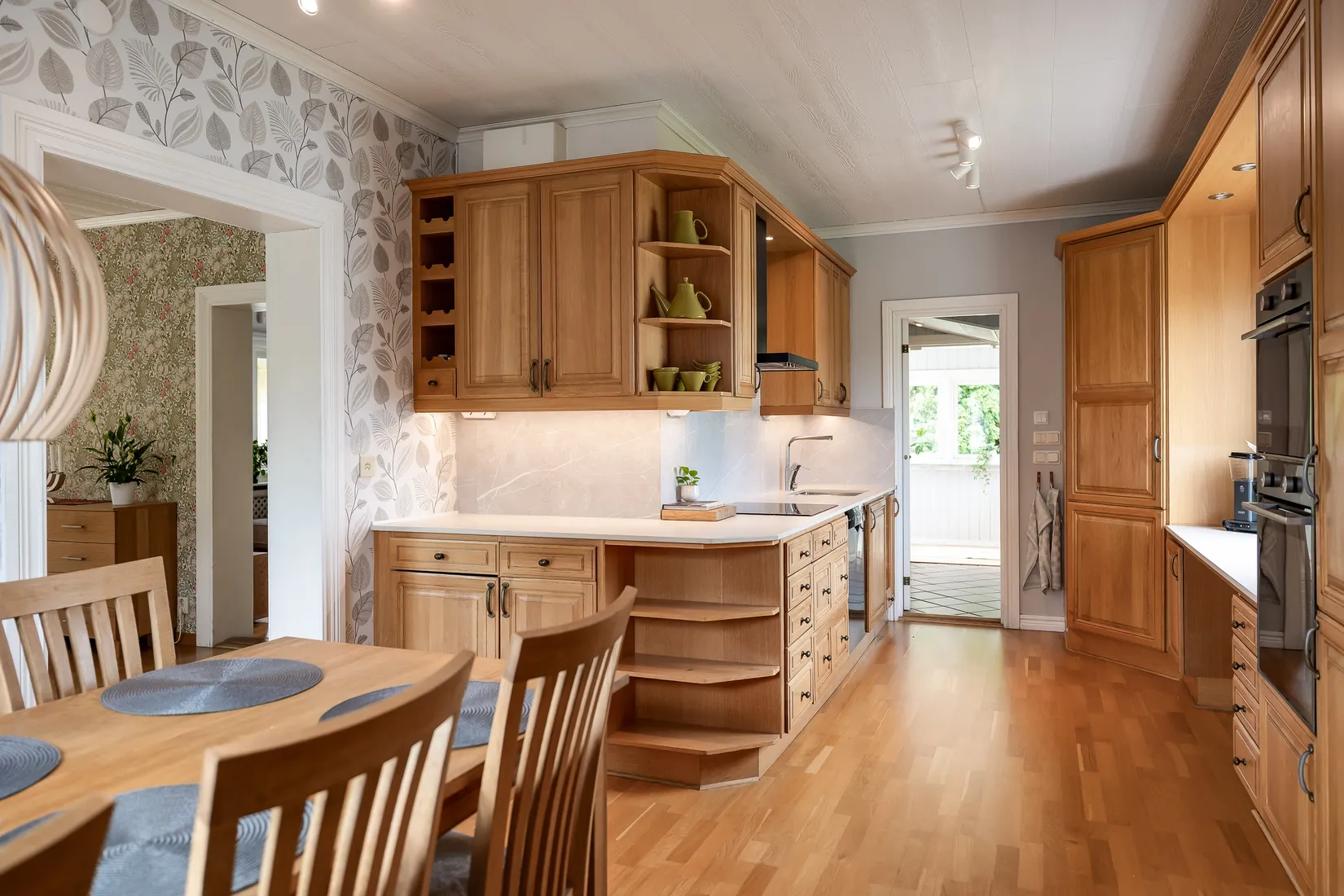 Villa, Tjädervägen 2, Älvtomta, Örebro