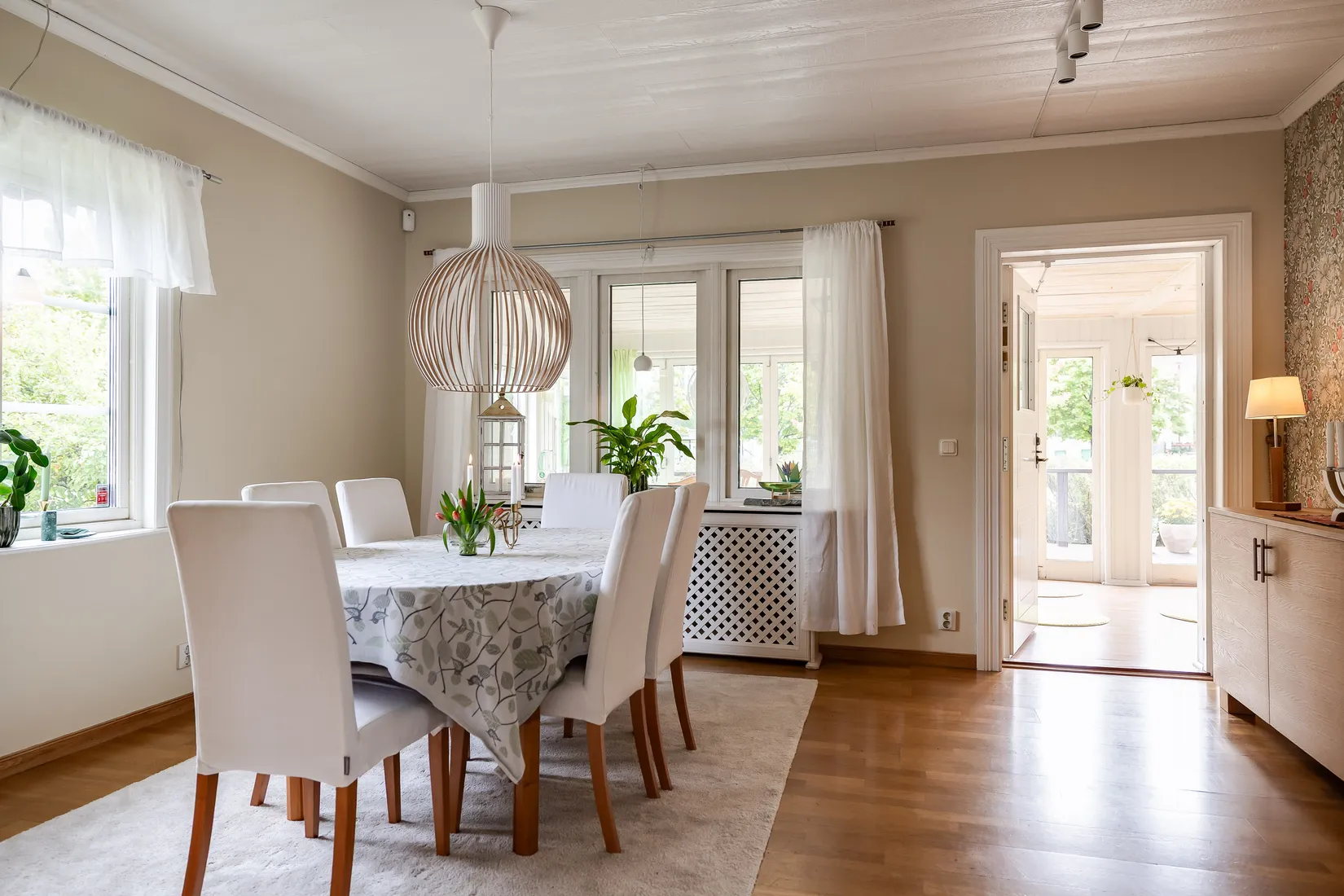 Villa, Tjädervägen 2, Älvtomta, Örebro