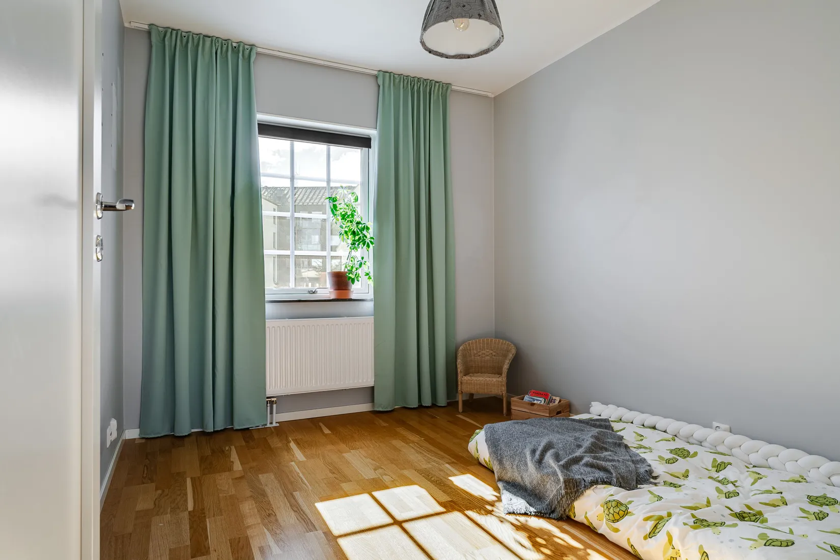 Bostadsrätt, Järnvägsgatan 27, Centralt, Gnesta
