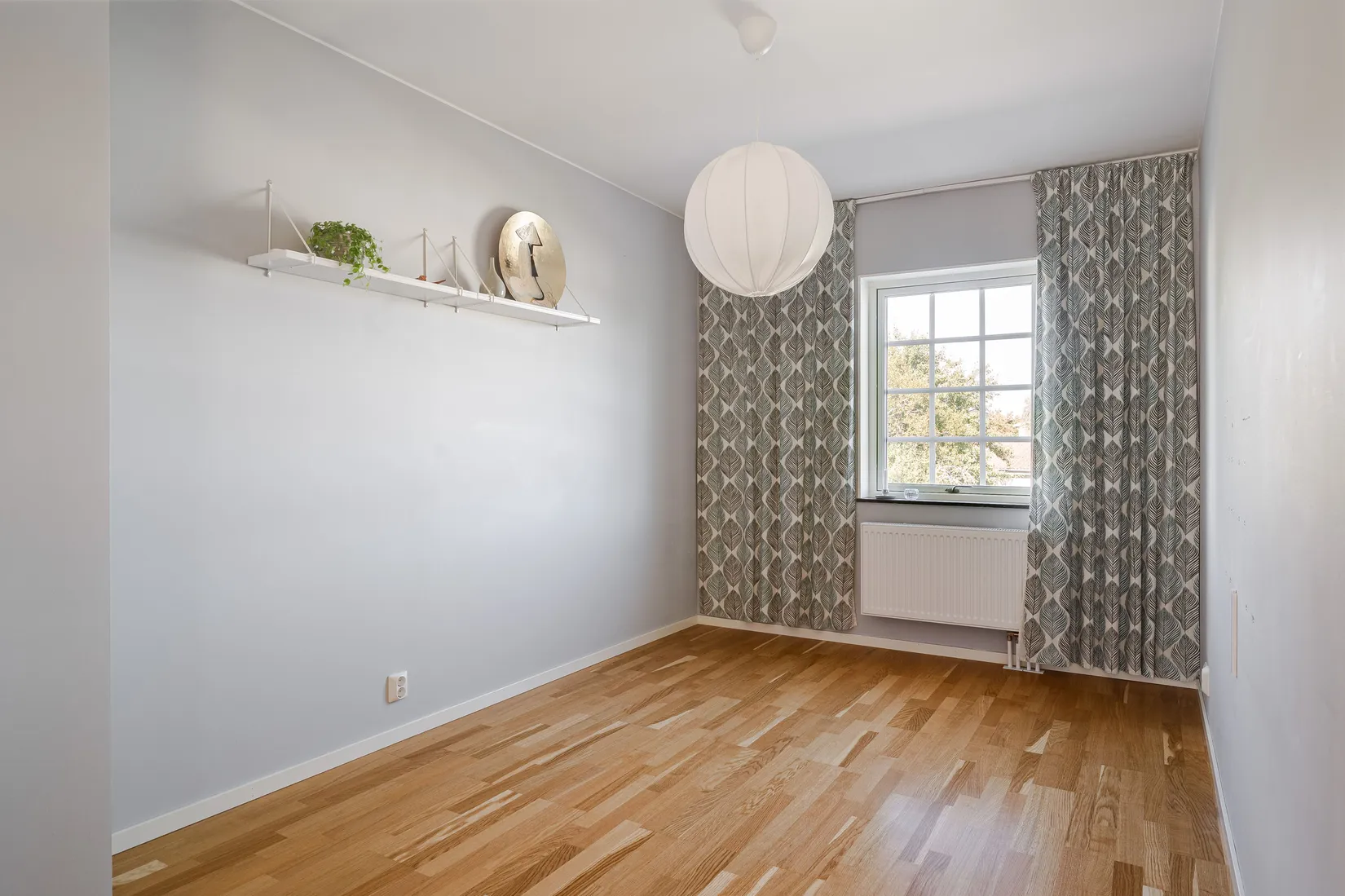 Bostadsrätt, Järnvägsgatan 27, Centralt, Gnesta