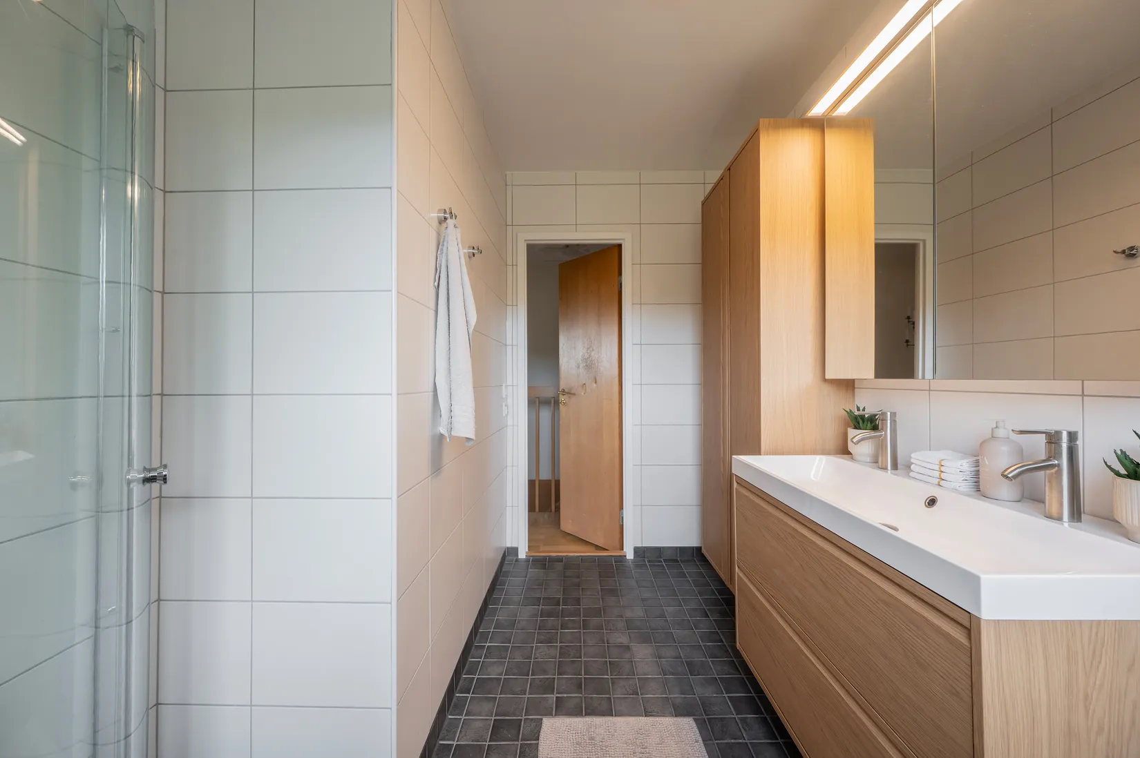 Villa, Rosendalsvägen 19B, Fullersta, Huddinge