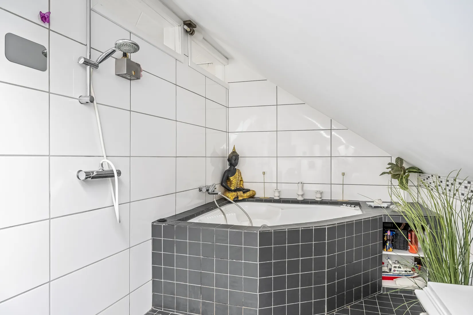 Villa, Walenius väg 9, Ljusfallshammar, Finspång