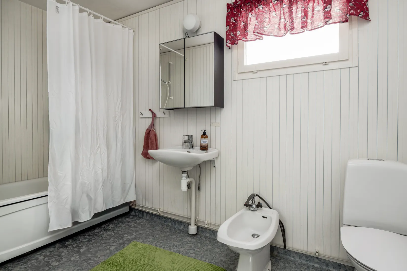 Villa, Grundviksvägen 15, Stugsund, Söderhamn
