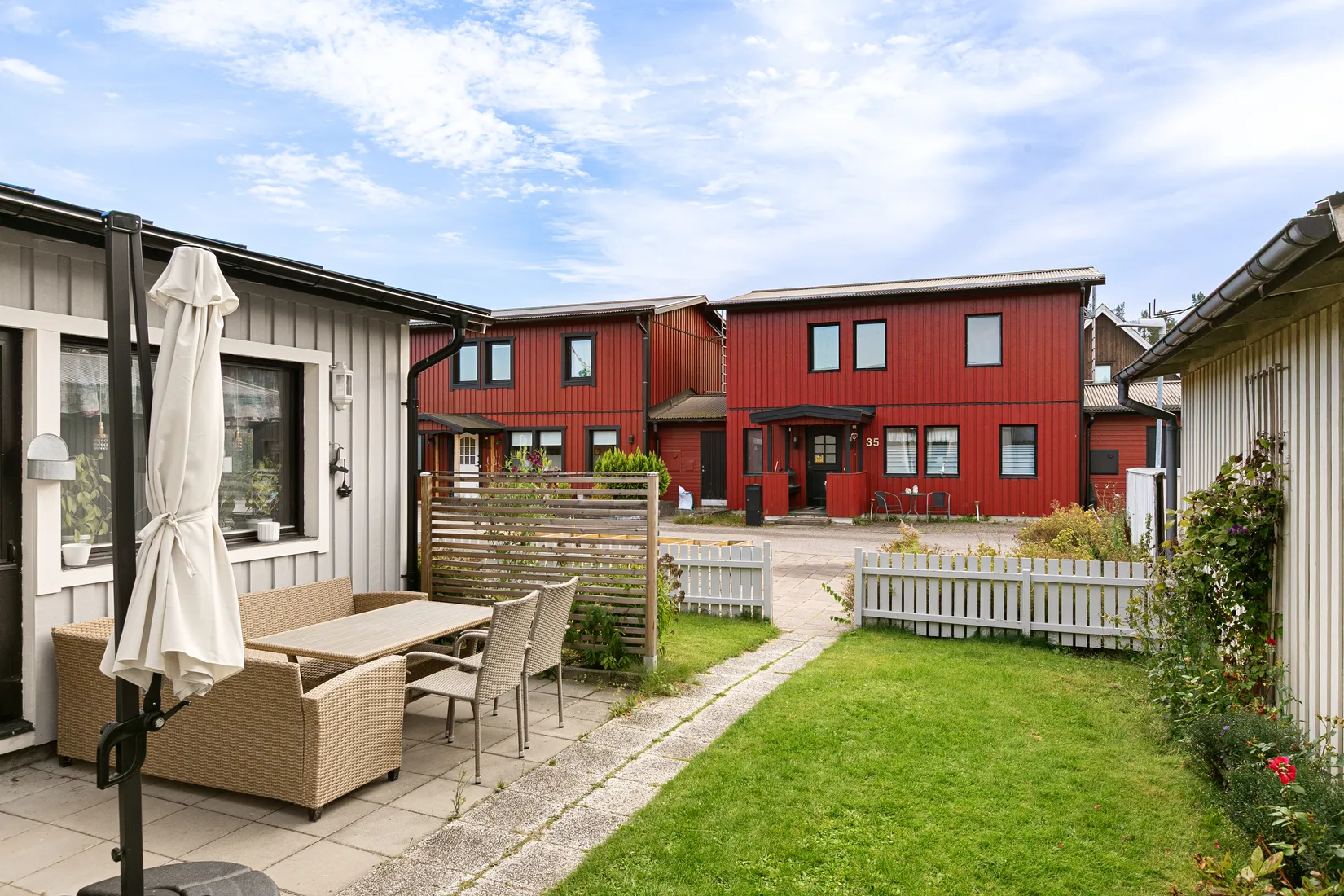 Radhus, Domarringen 23, Bomhus, Gävle