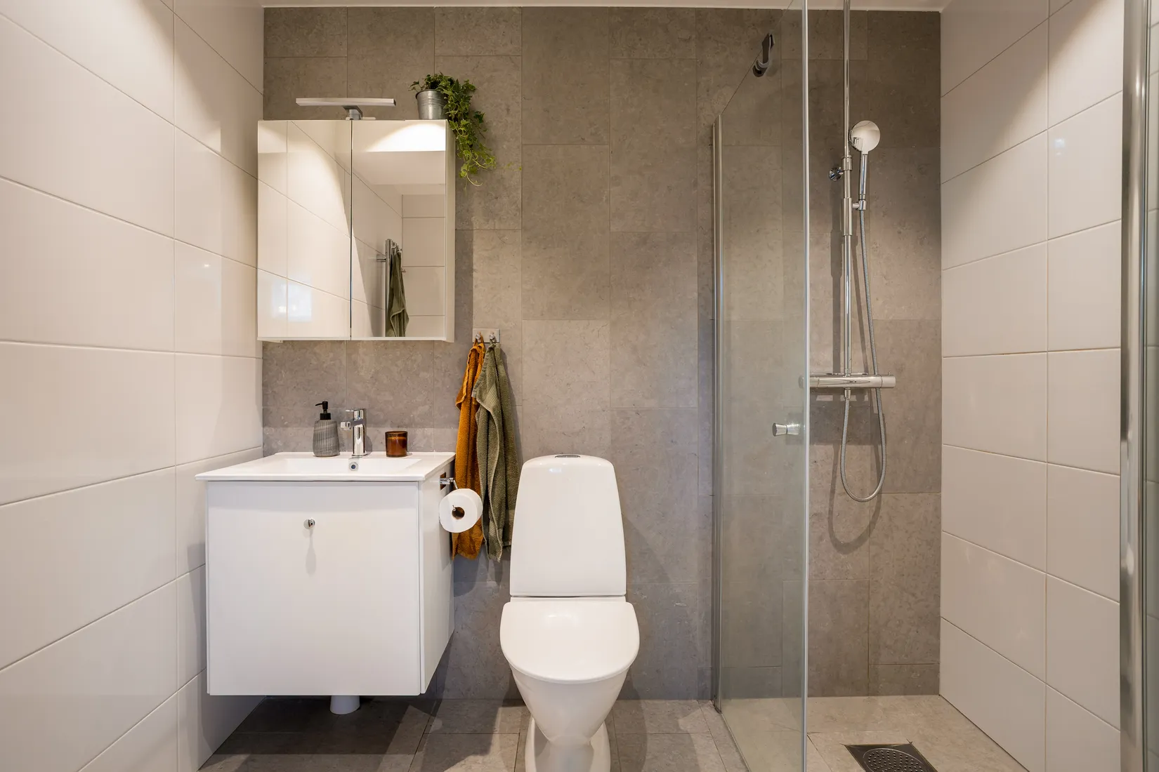 Bostadsrätt, Blåsutvägen 25, Blåsut/Johanneshov, Stockholm