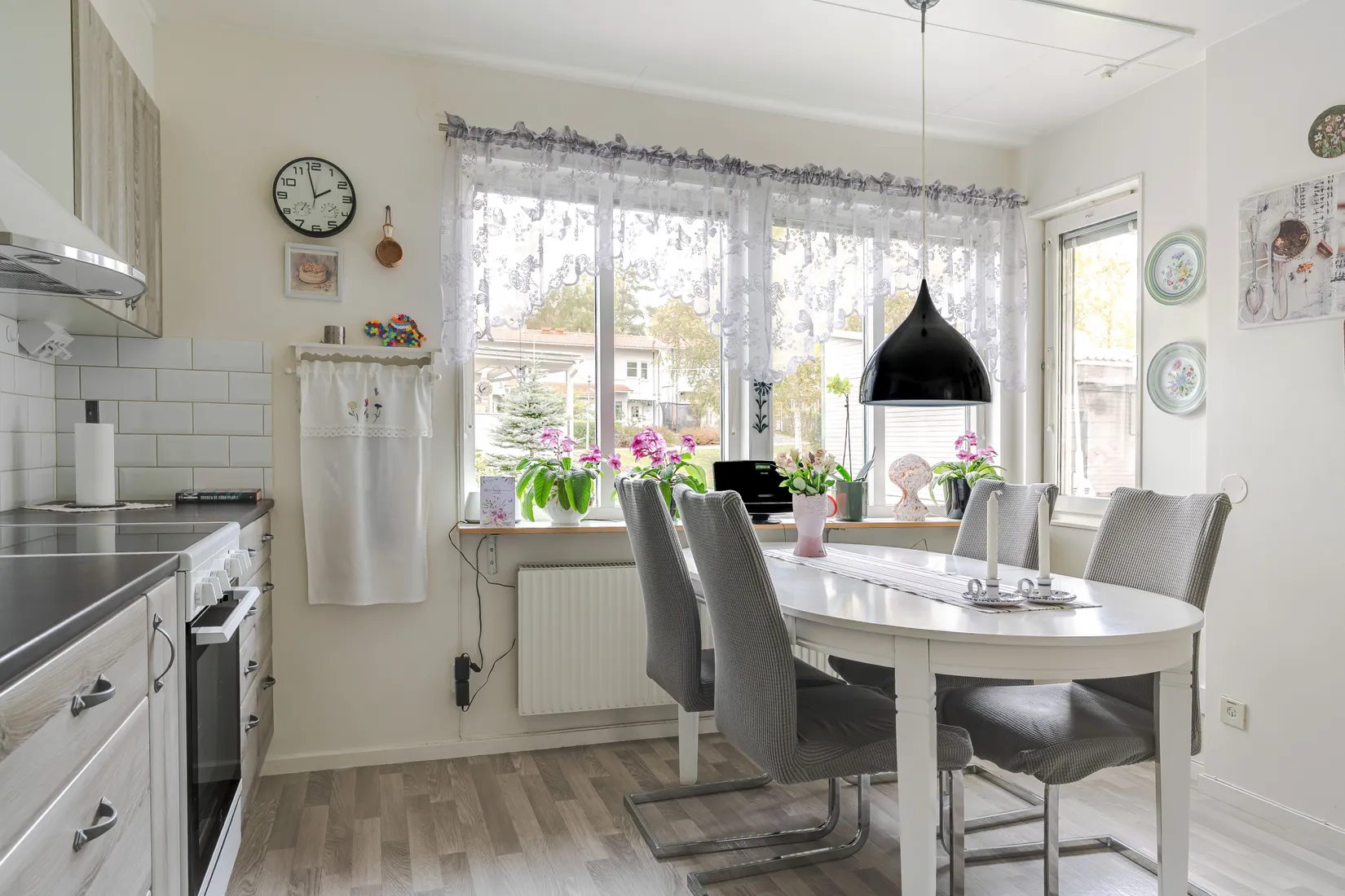 Radhus, Januarivägen 37B, Brogetorp, Flen
