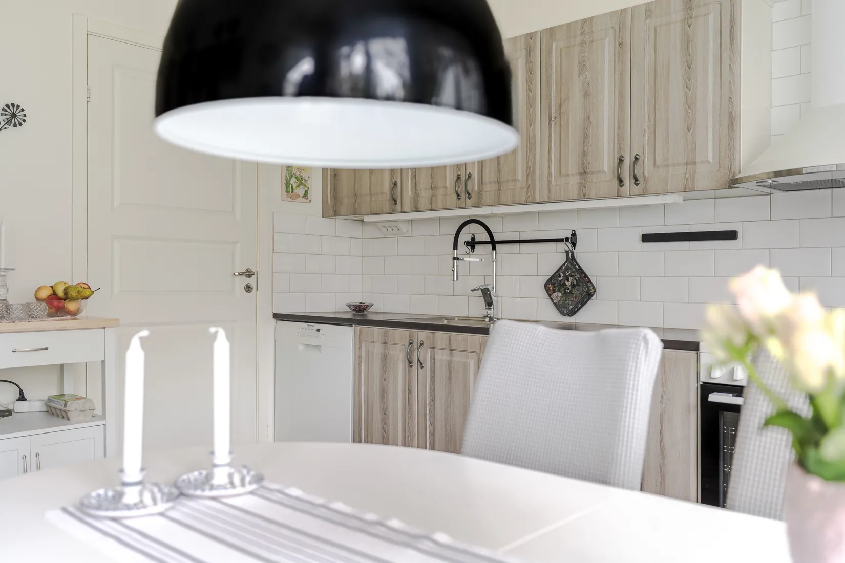 Radhus, Januarivägen 37B, Brogetorp, Flen