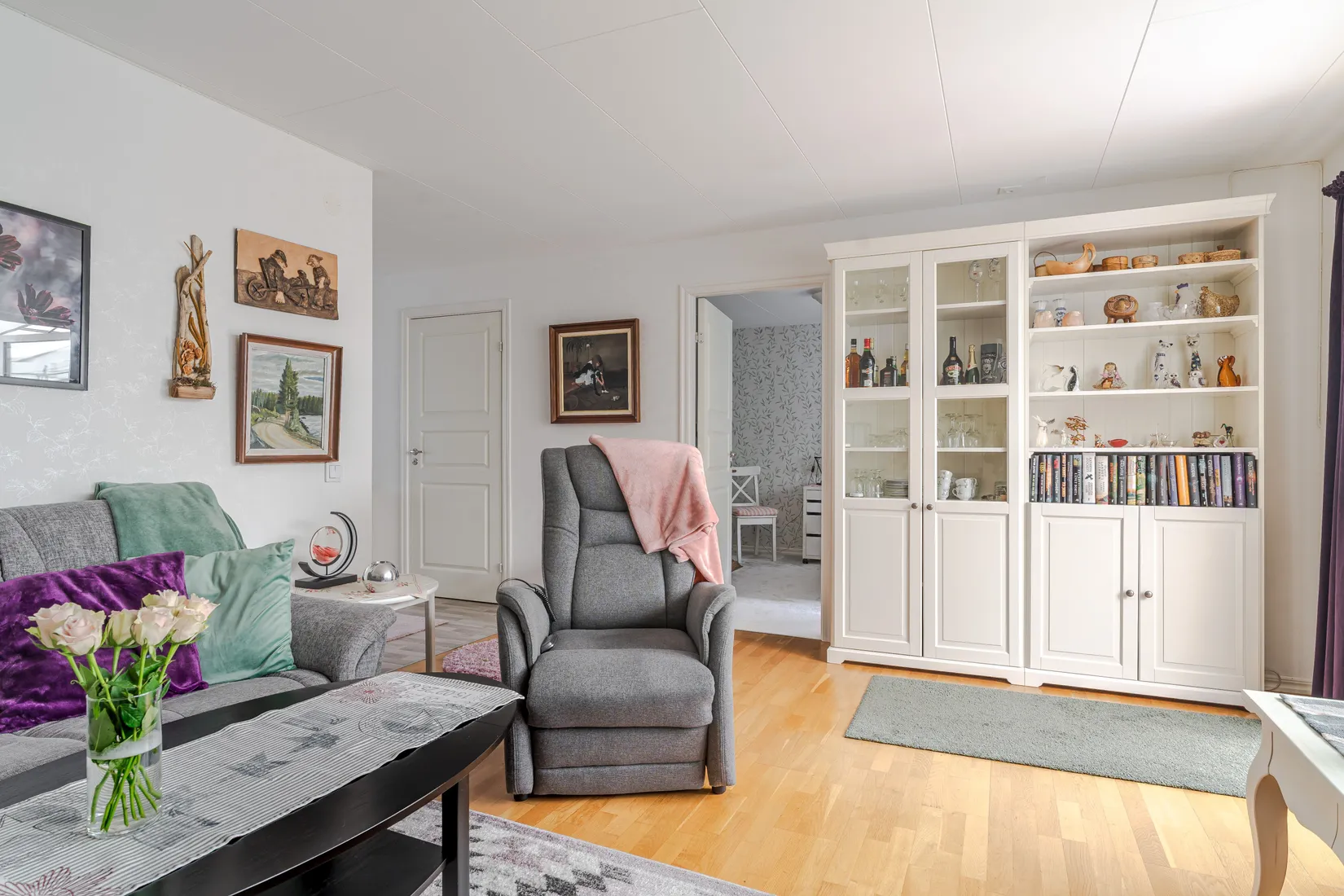 Radhus, Januarivägen 37B, Brogetorp, Flen