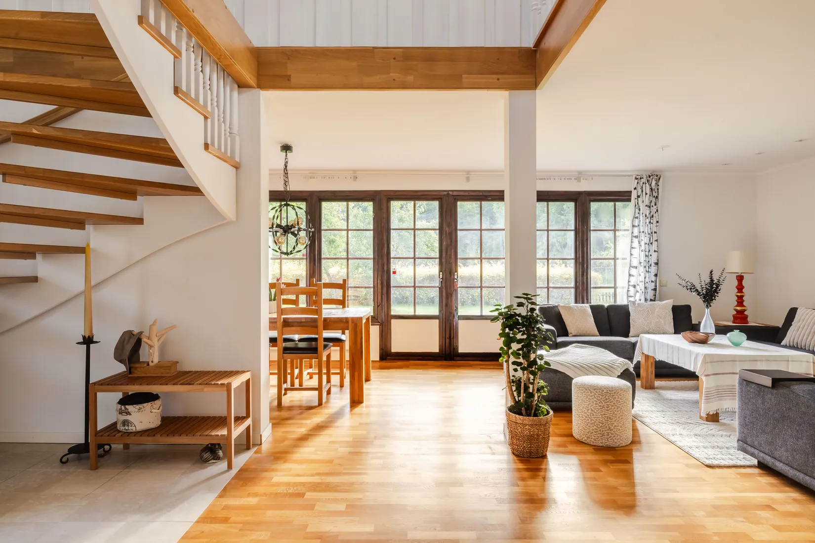 Villa, Skogsängsvägen 6, Sollentuna