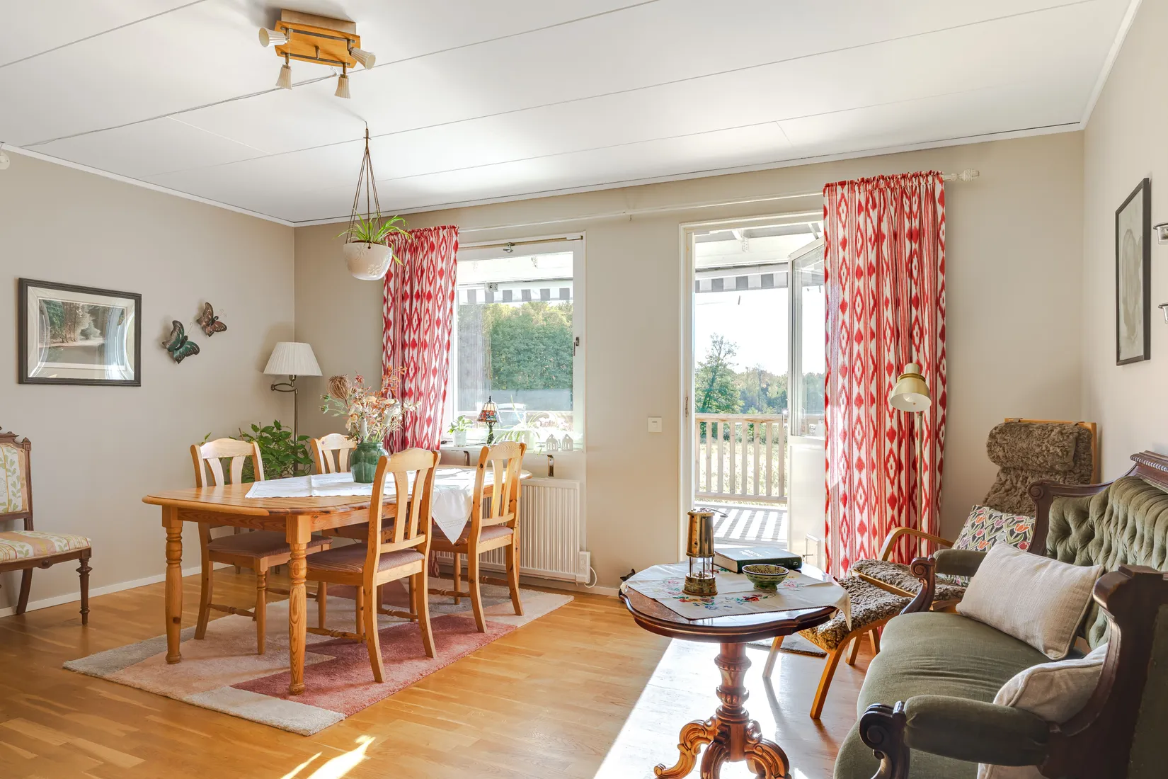 Radhus, Mårdstigen 12, Katrineholm Värmbol, Katrineholm