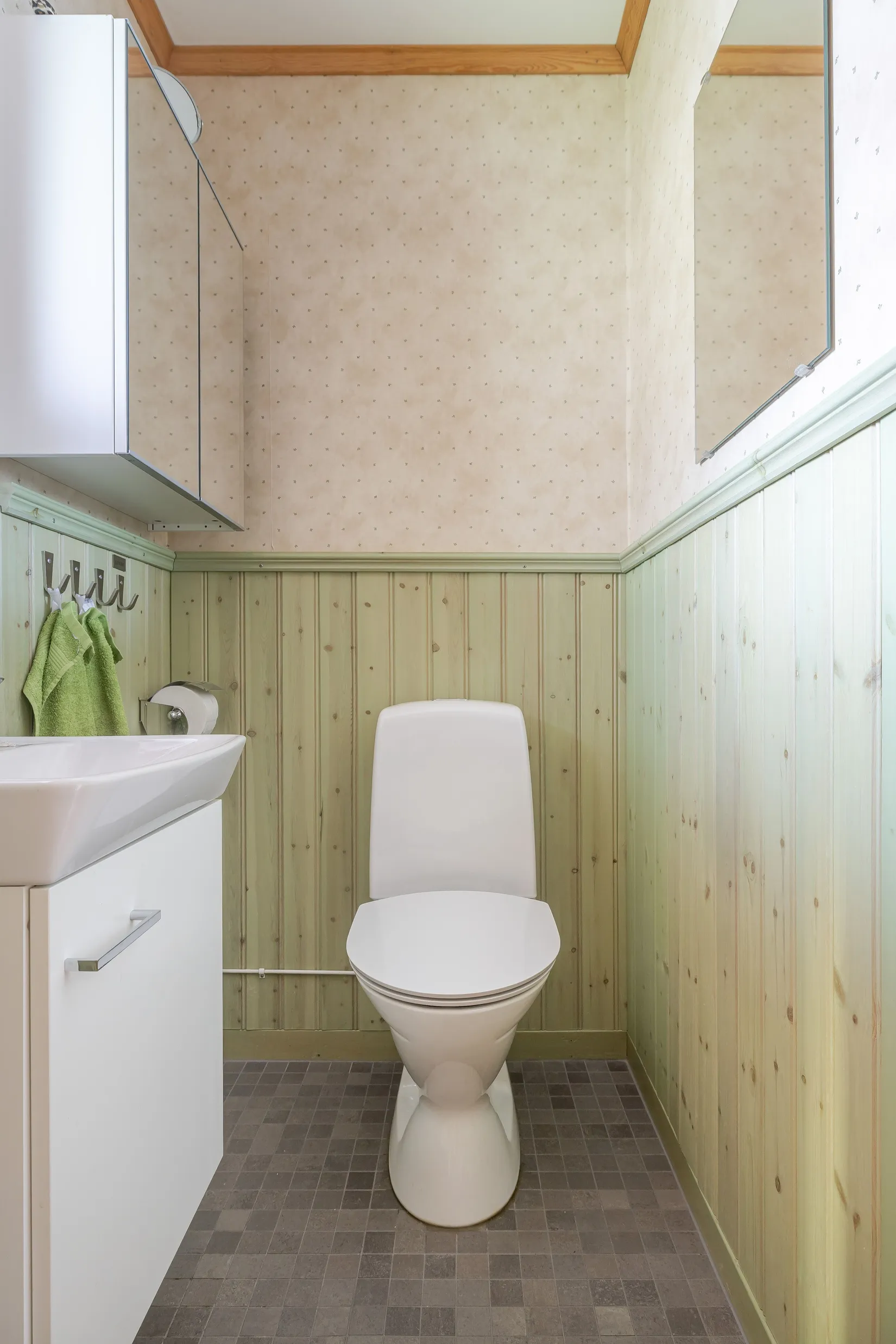 Radhus, Hagagatan 111, Haga, Härnösand