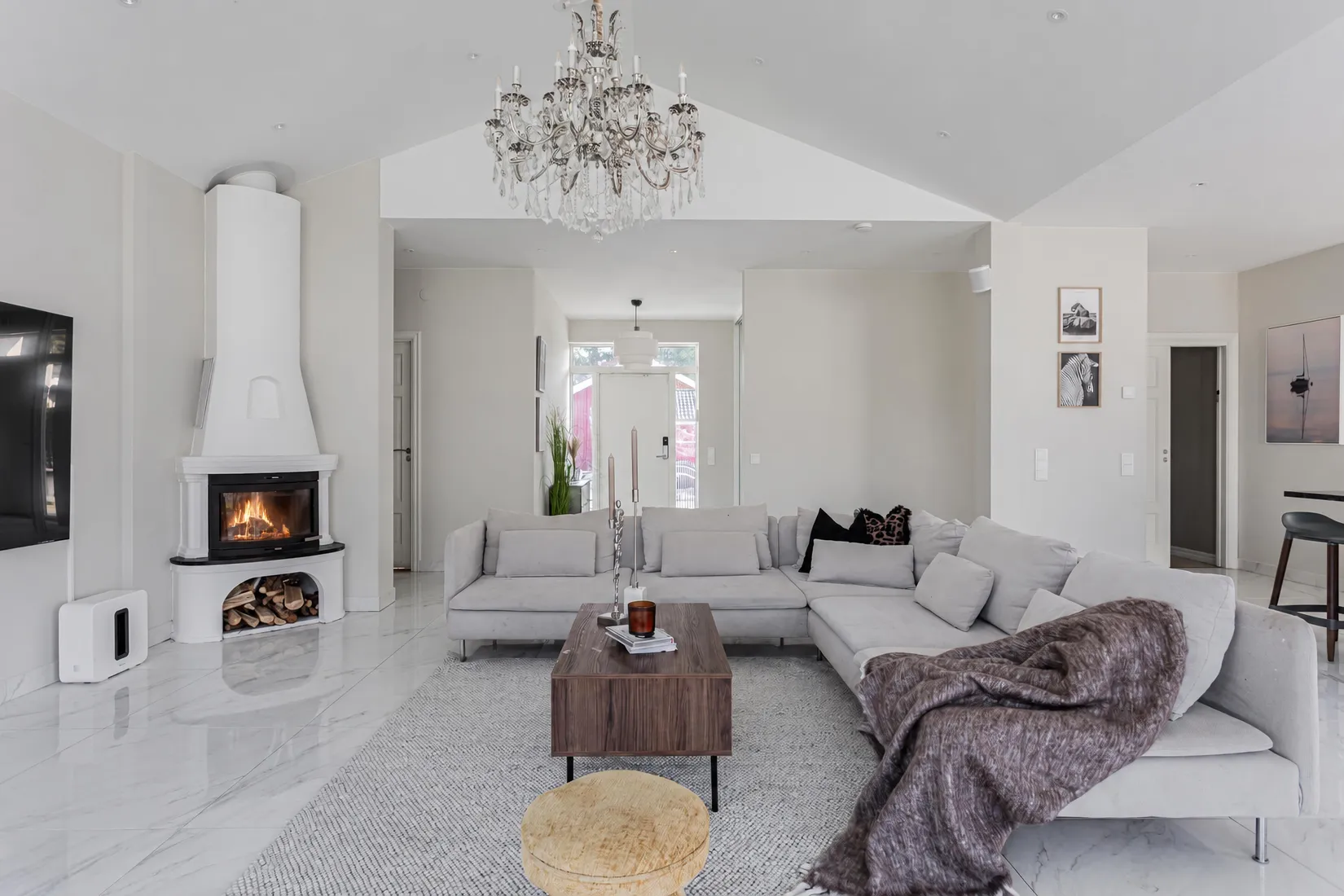 Villa, Morängatan 9, Ullvibackar, Köping