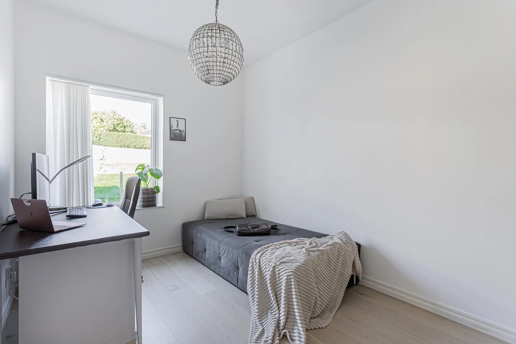 Villa, Morängatan 9, Ullvibackar, Köping