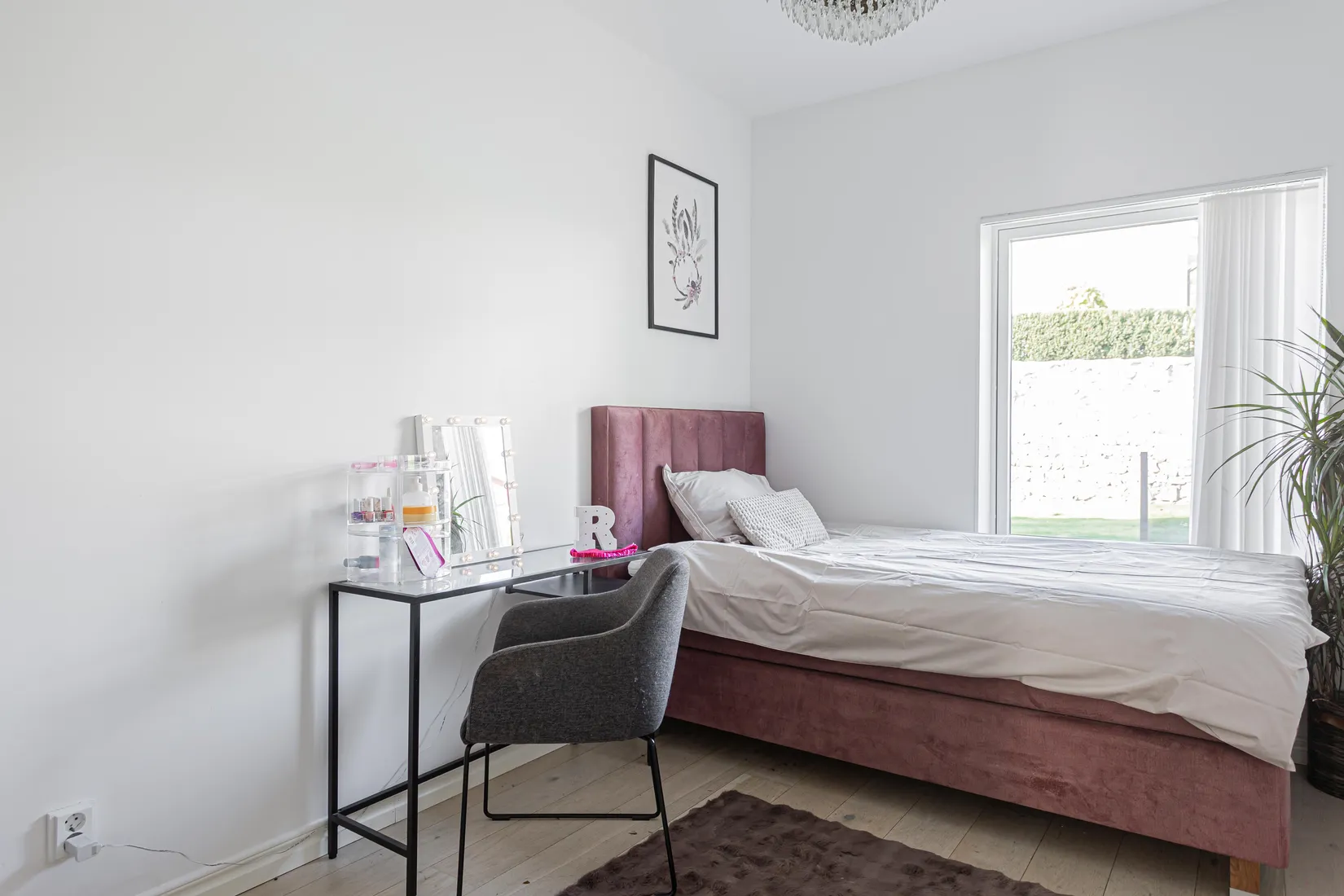 Villa, Morängatan 9, Ullvibackar, Köping