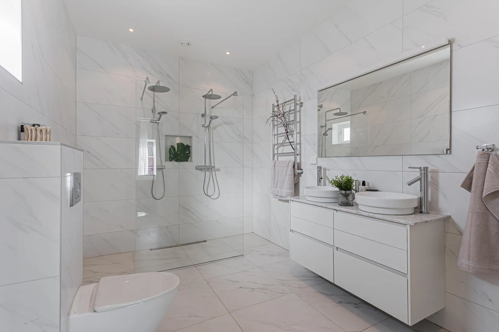 Villa, Morängatan 9, Ullvibackar, Köping