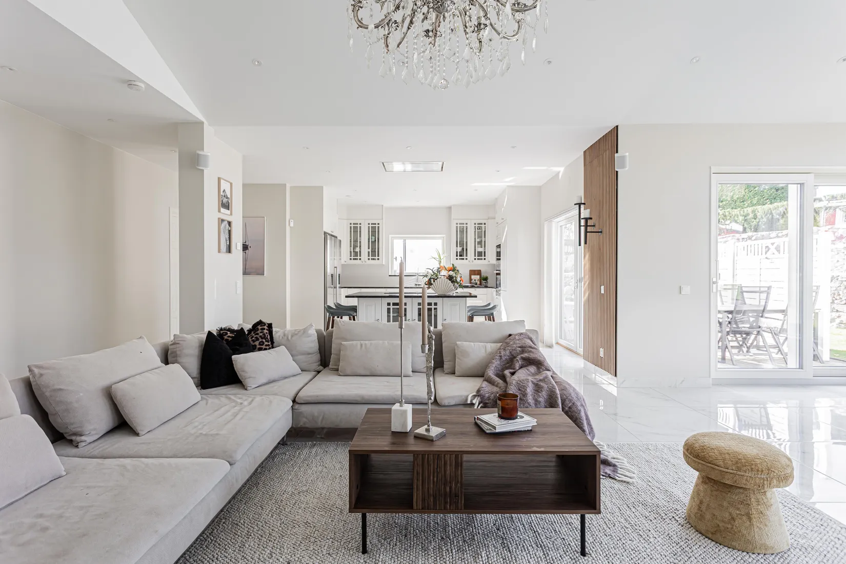 Villa, Morängatan 9, Ullvibackar, Köping