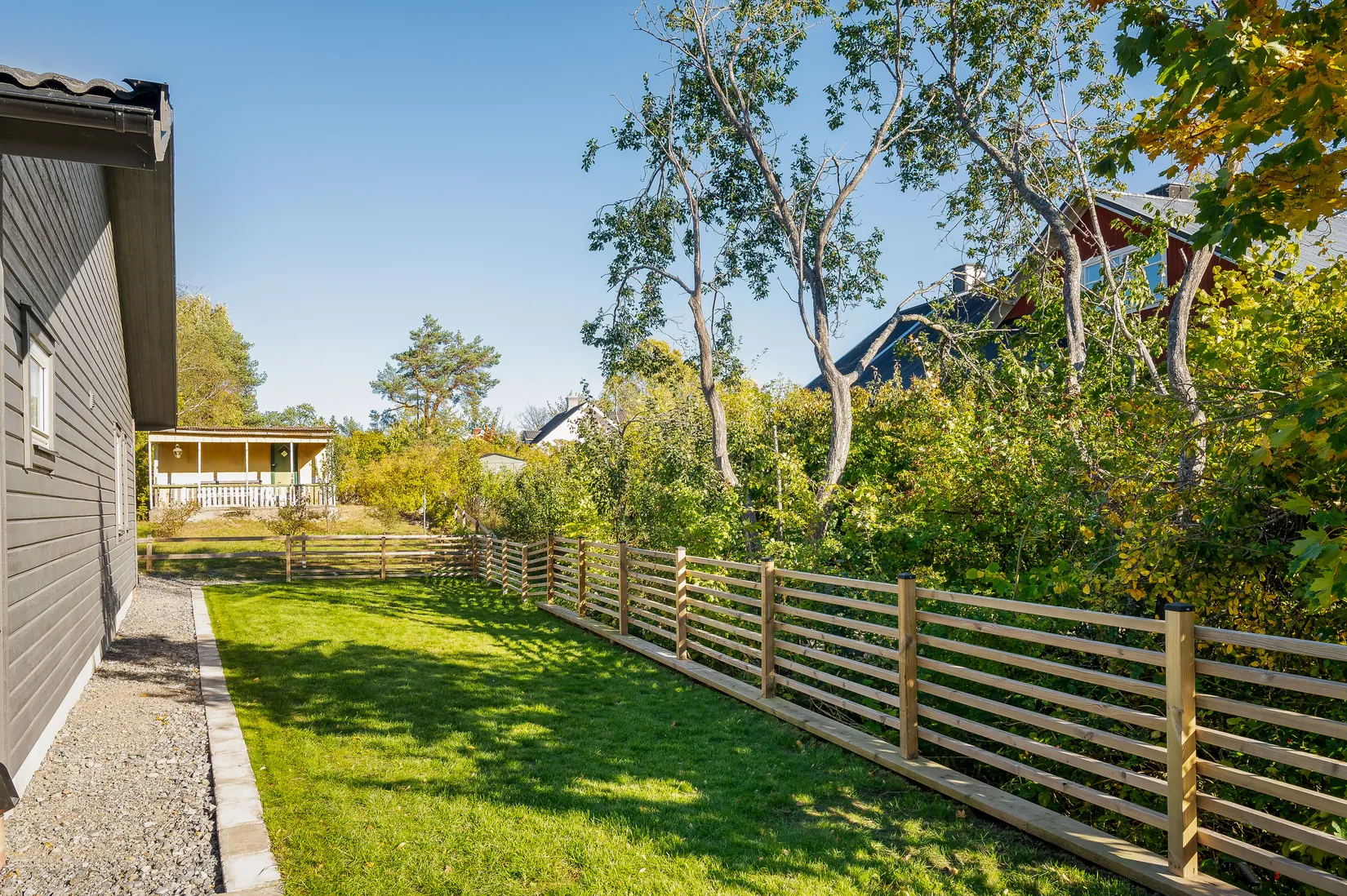 Radhus, Urbergsgränd 11, Stenhamra, Ekerö