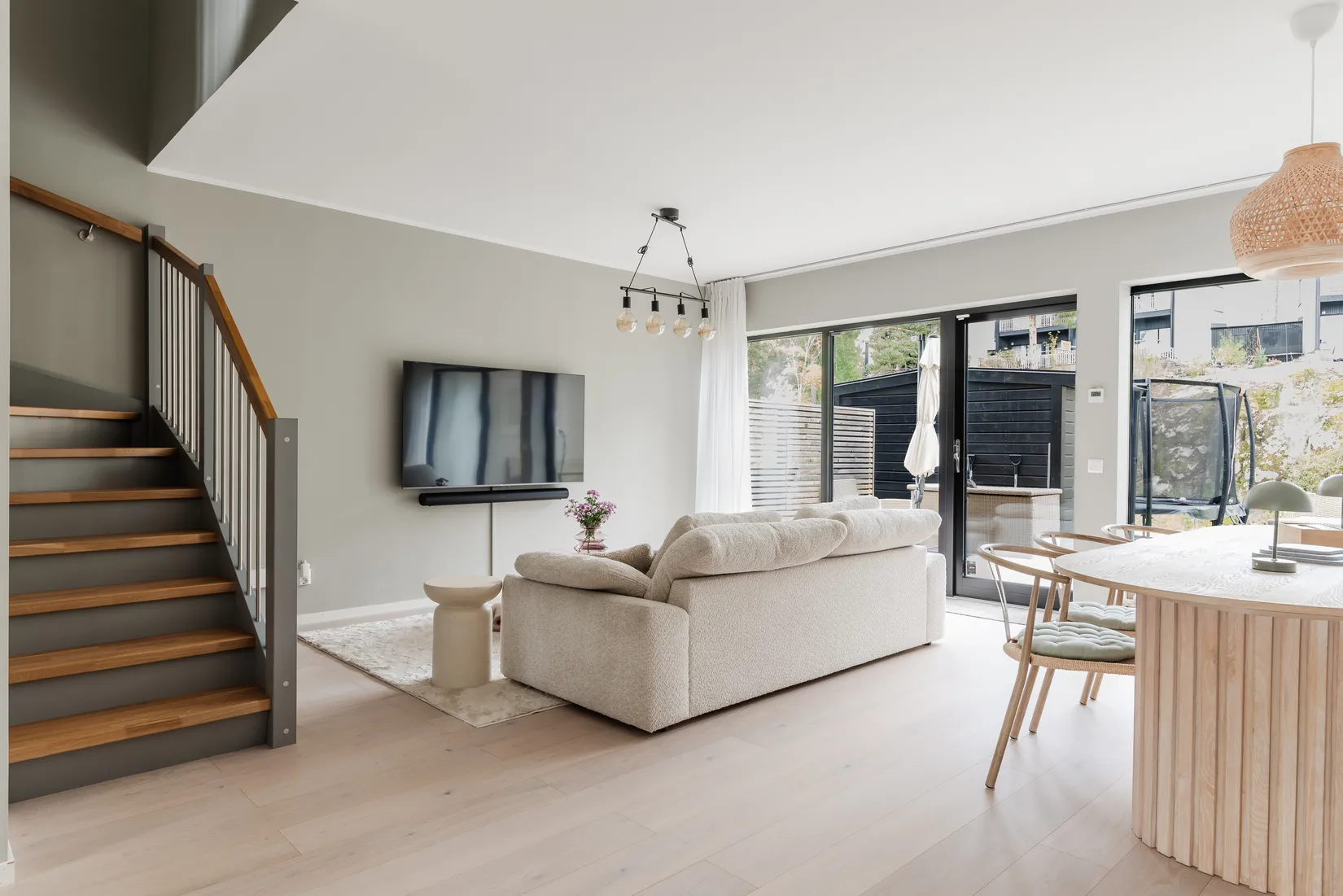 Radhus, Säljägarvägen 44, Margretelund - Tråsättra, Österåker