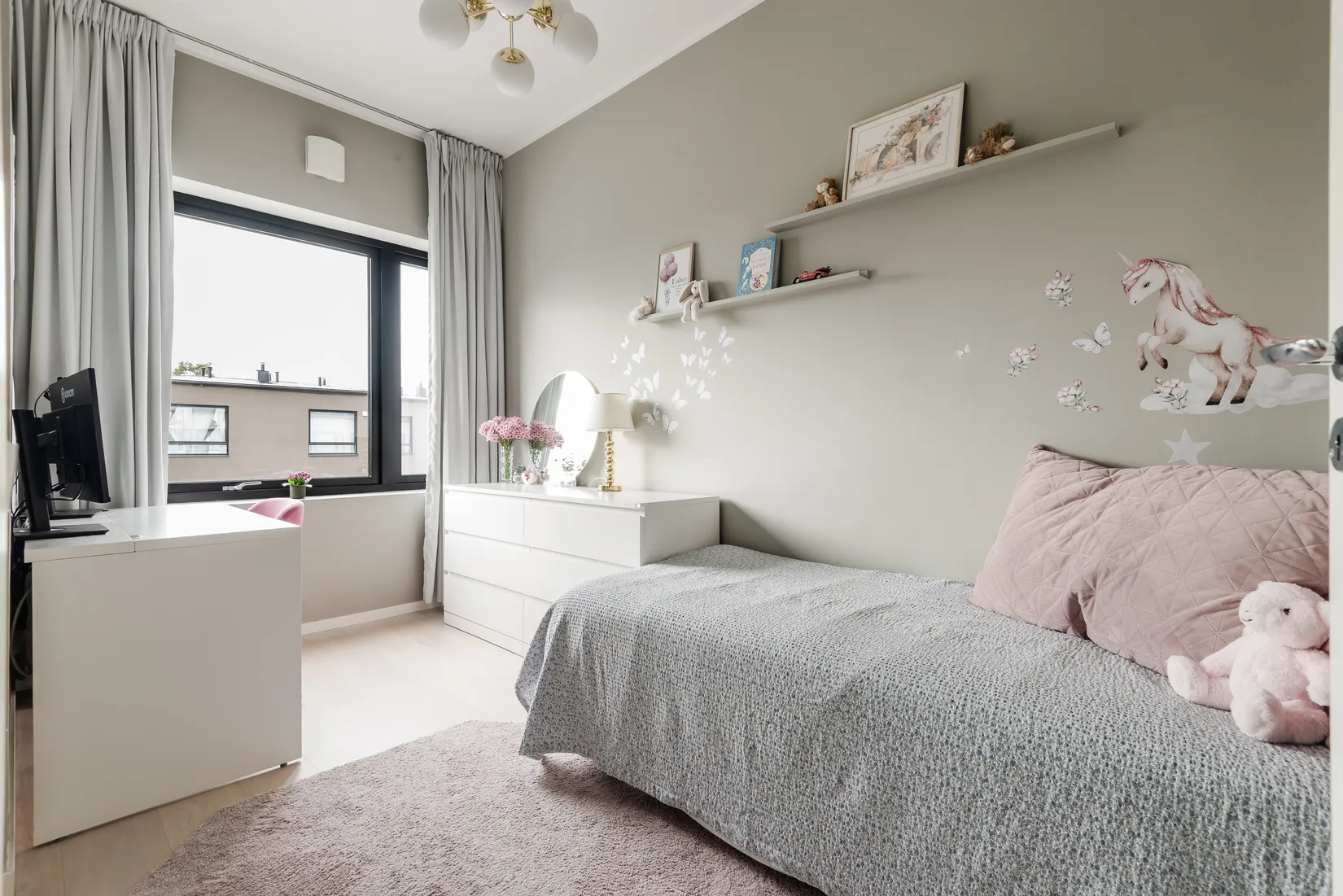 Radhus, Säljägarvägen 44, Margretelund - Tråsättra, Österåker