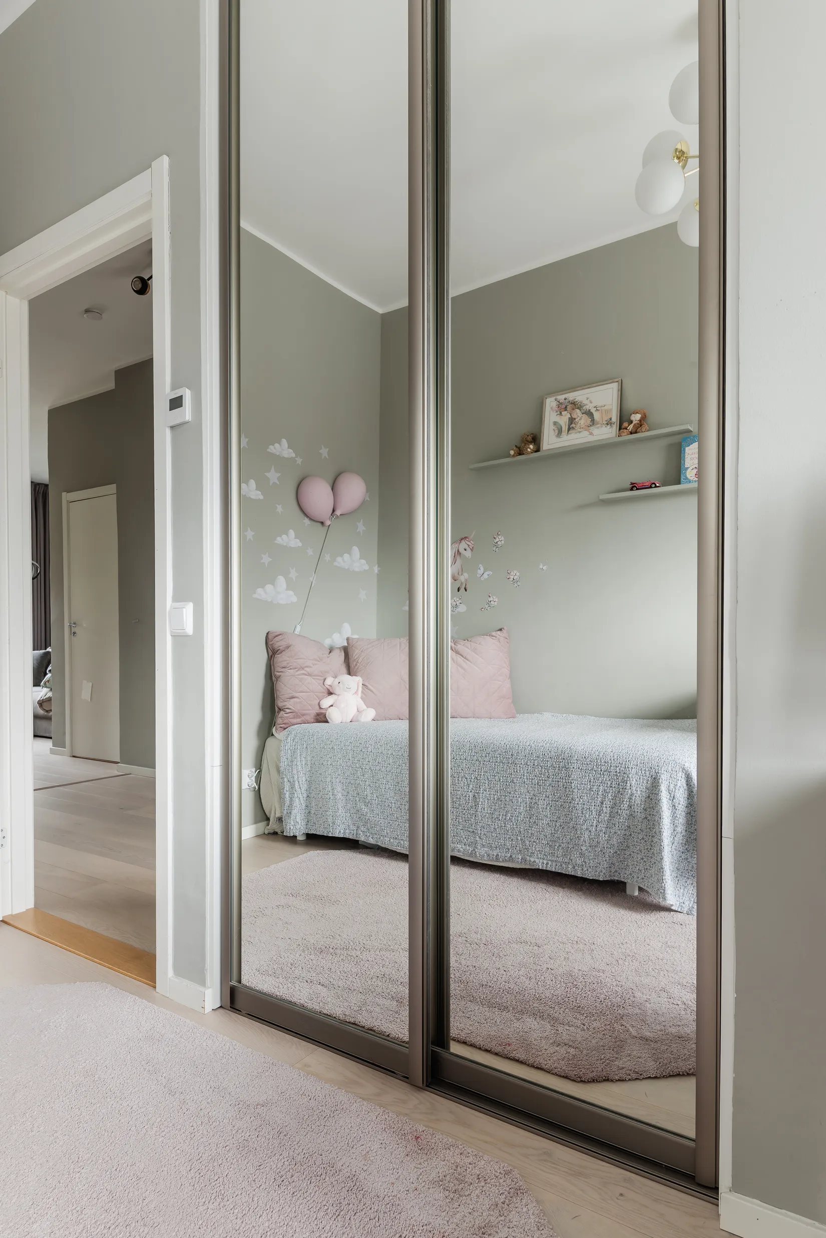 Radhus, Säljägarvägen 44, Margretelund - Tråsättra, Österåker