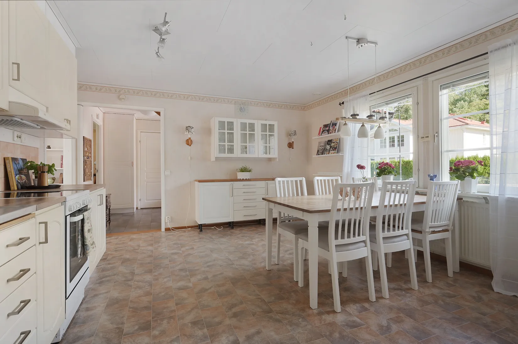 Villa, Operettvägen 20, Mörtvik, Huddinge