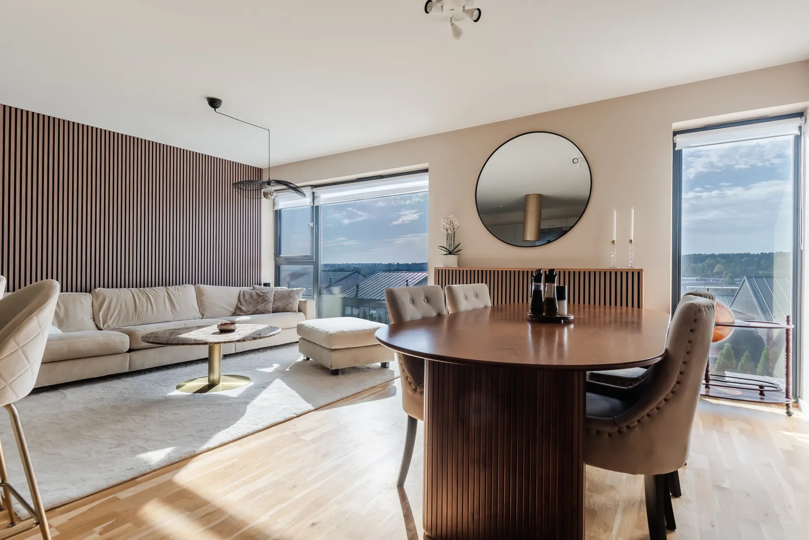 Radhus, Runvägen 35, Runö, Österåker