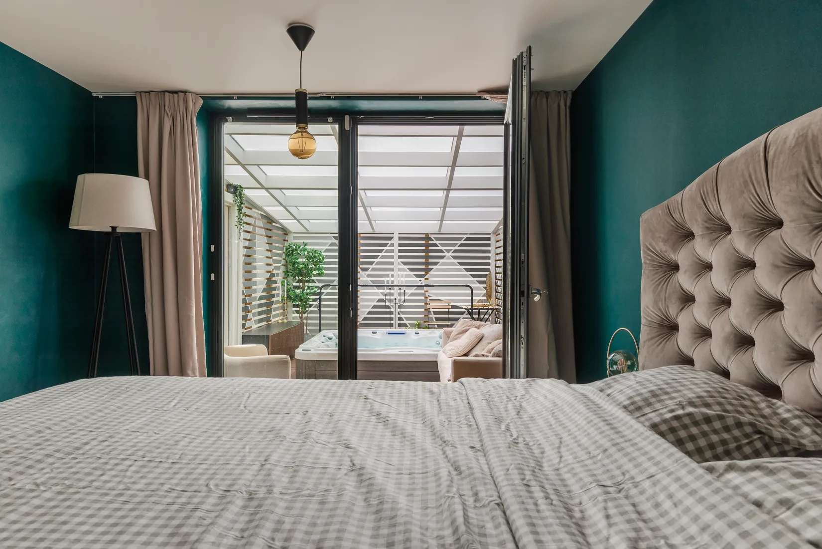 Radhus, Runvägen 35, Runö, Österåker