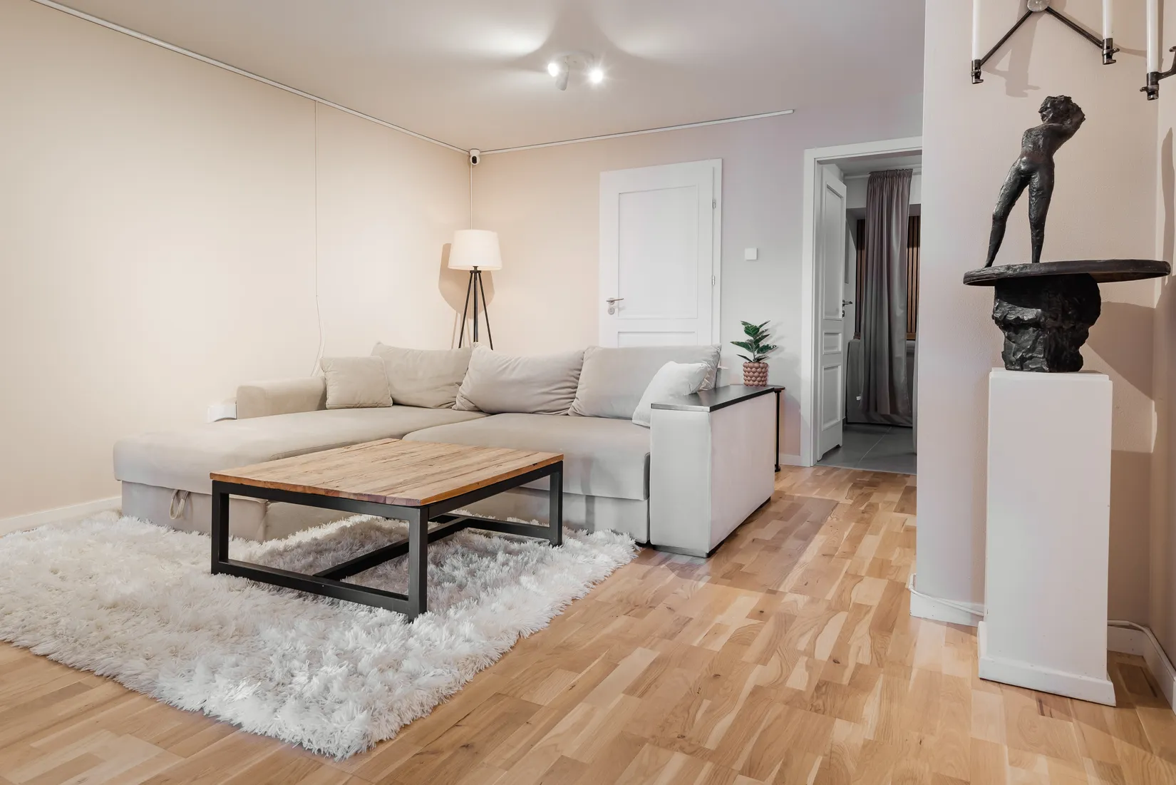 Radhus, Runvägen 35, Runö, Österåker
