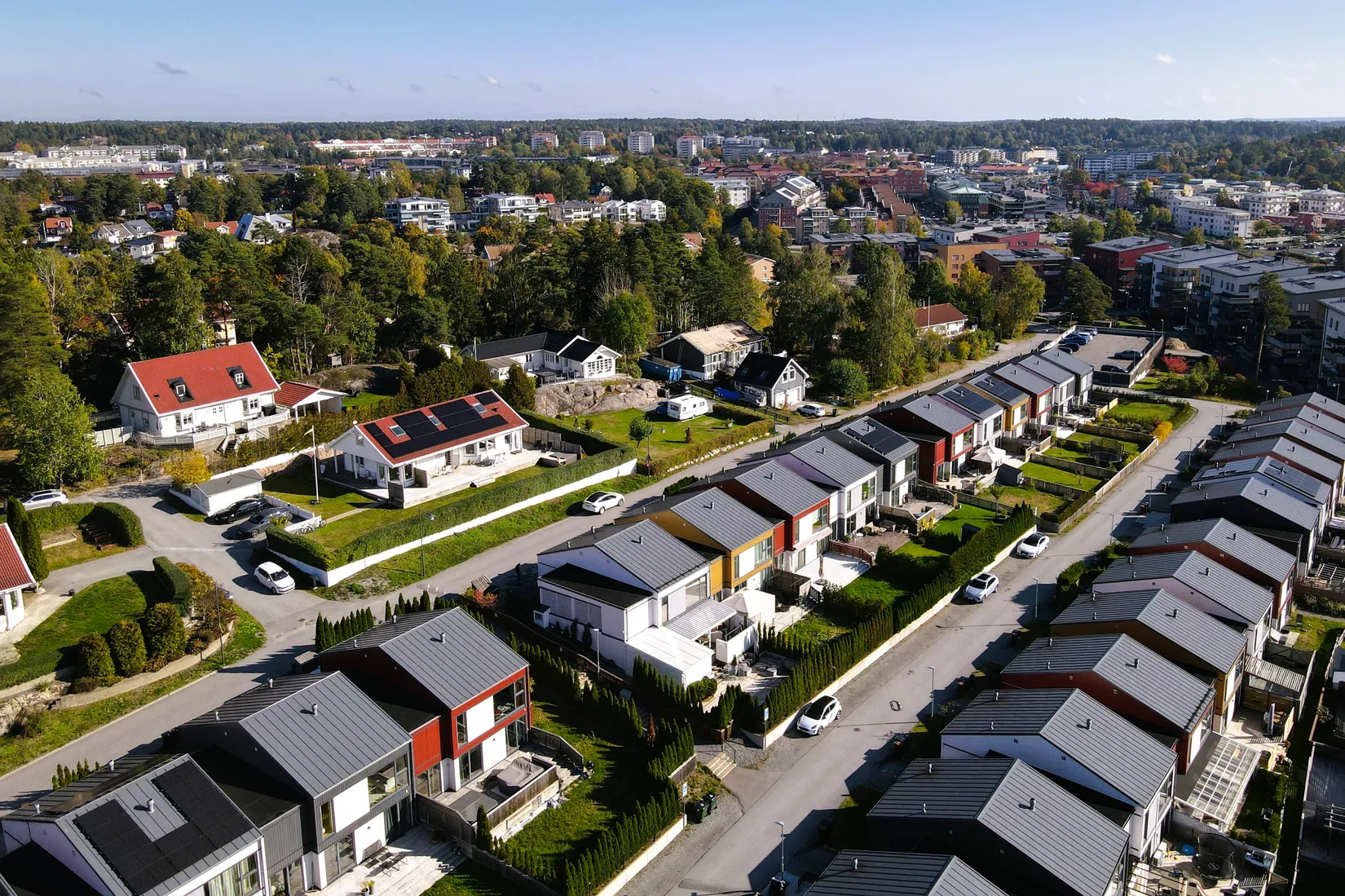 Radhus, Runvägen 35, Runö, Österåker