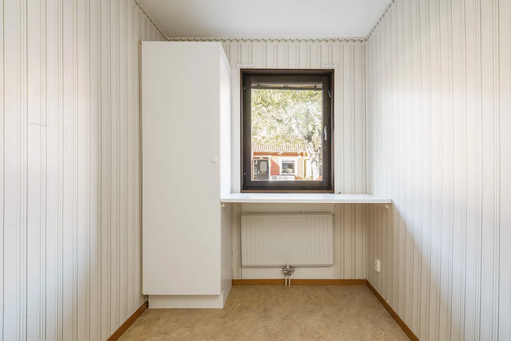Radhus, Carl Bergstens gata 31, Klockaretorpet, Norrköping