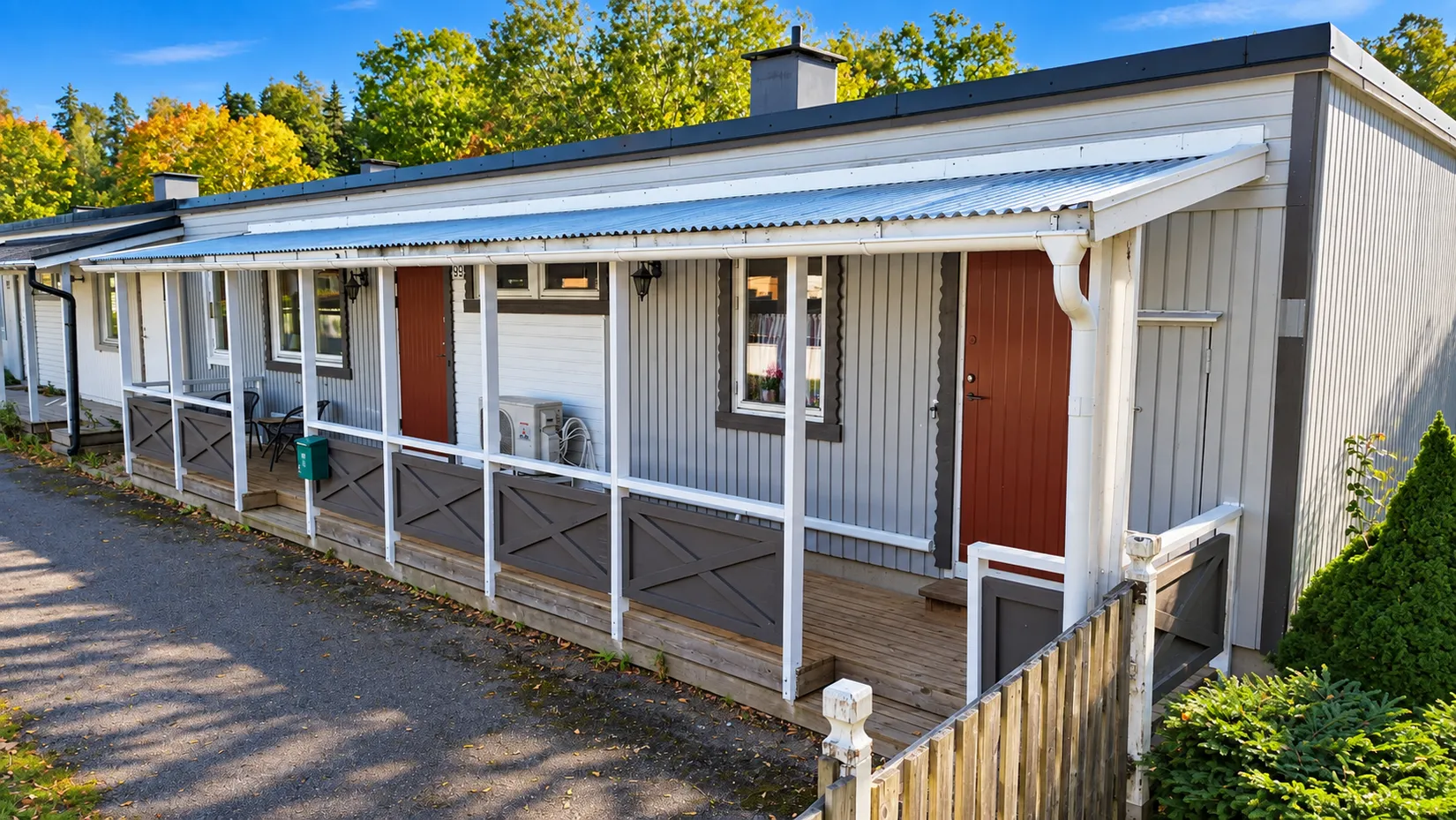 Radhus, Söravägen 99, Söra, Österåker