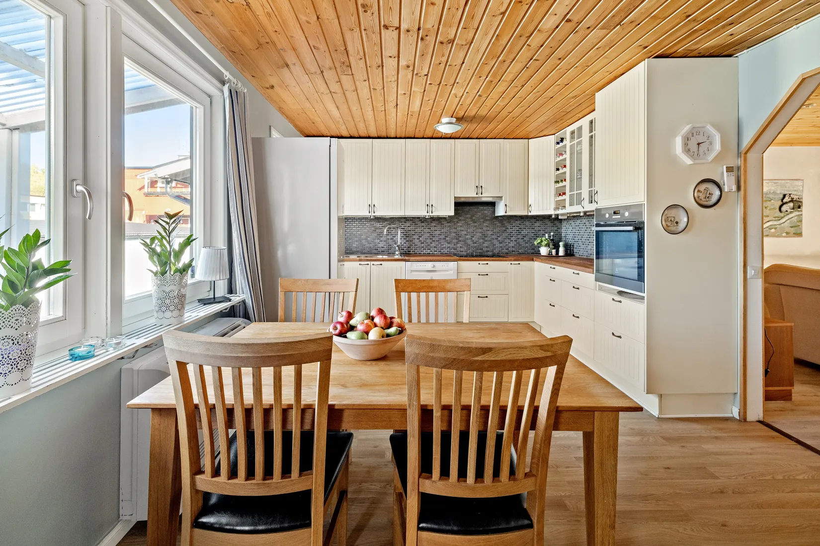Radhus, Söravägen 99, Söra, Österåker