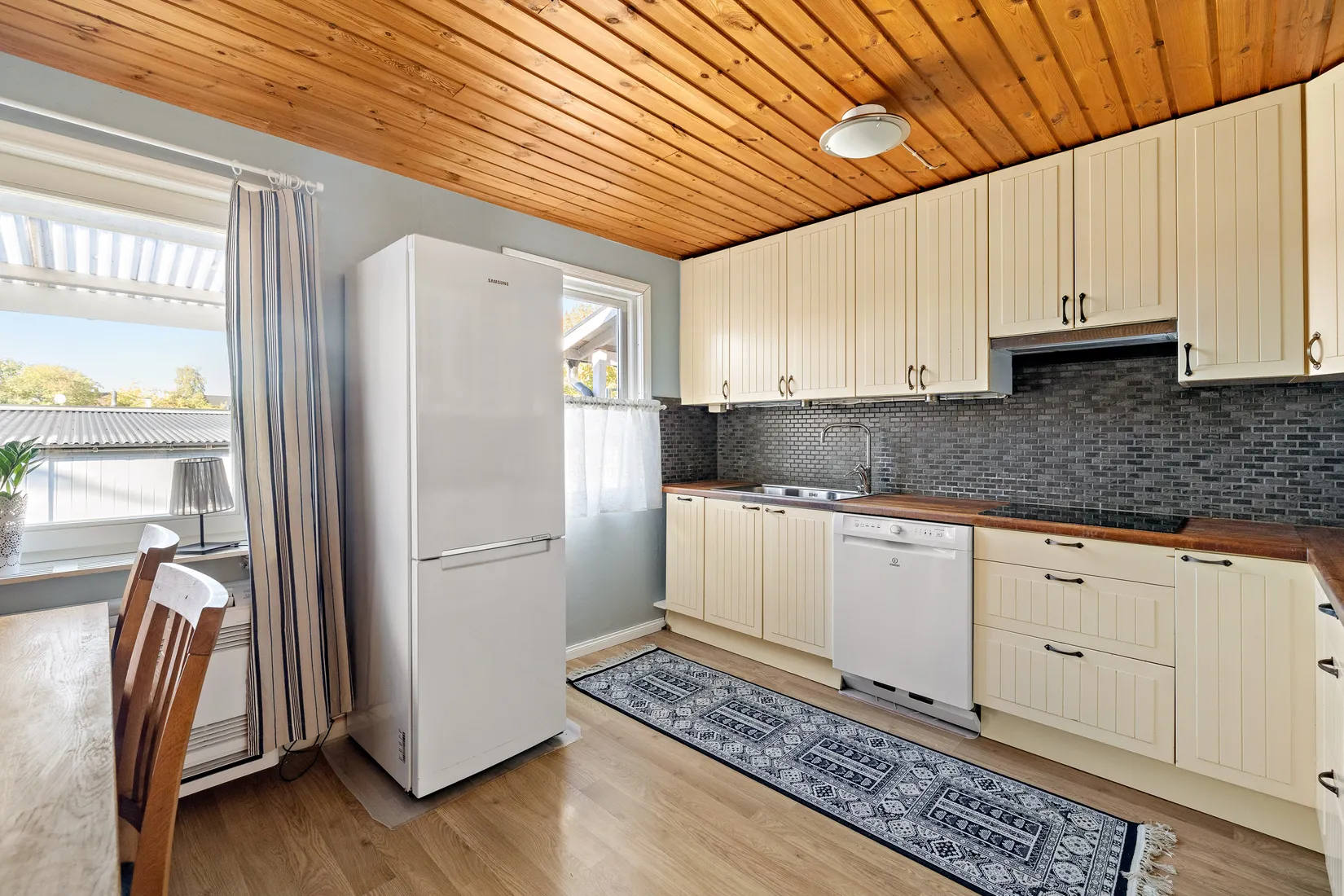 Radhus, Söravägen 99, Söra, Österåker
