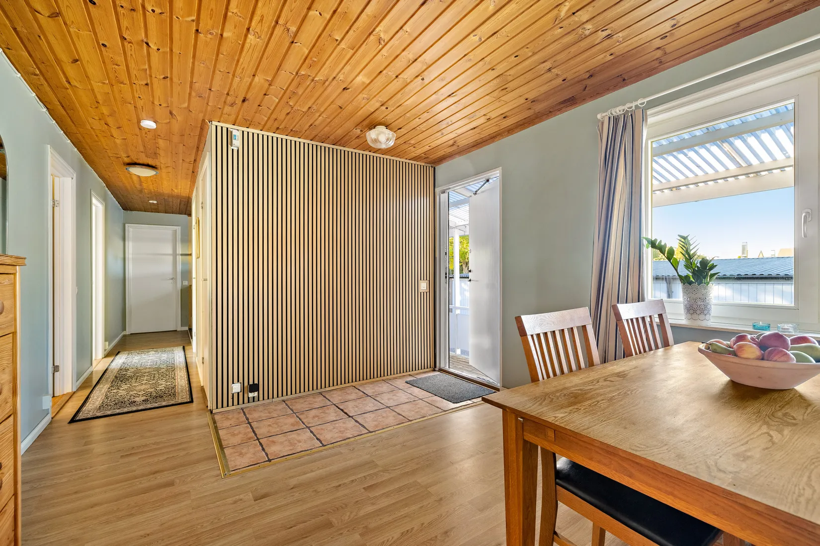 Radhus, Söravägen 99, Söra, Österåker