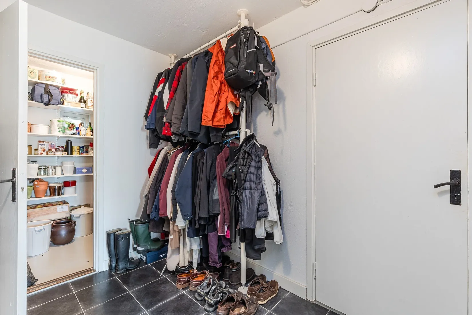 Radhus, Tingstugatan 30A, Centrala Strängnäs, Strängnäs