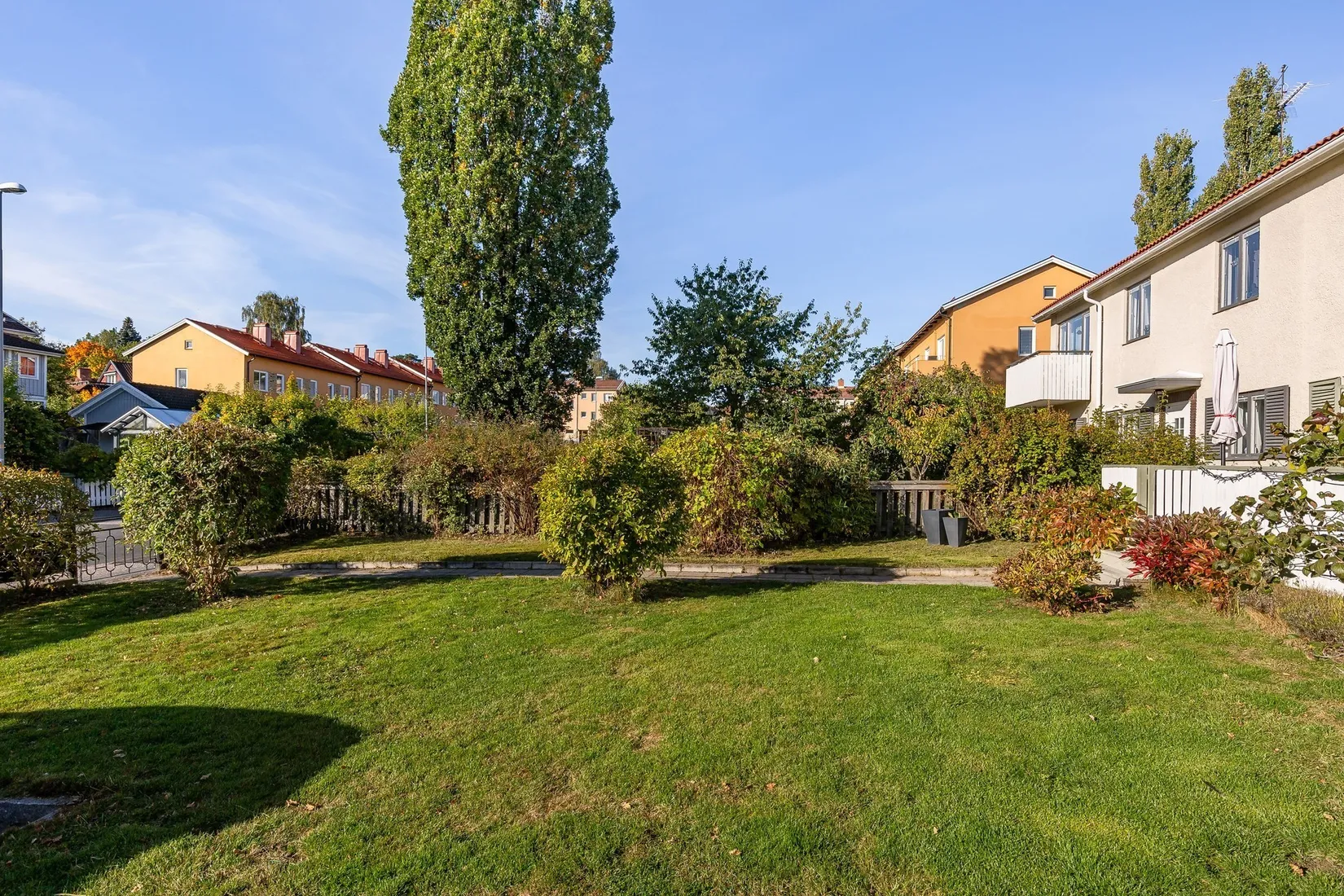 Radhus, Tingstugatan 30A, Centrala Strängnäs, Strängnäs