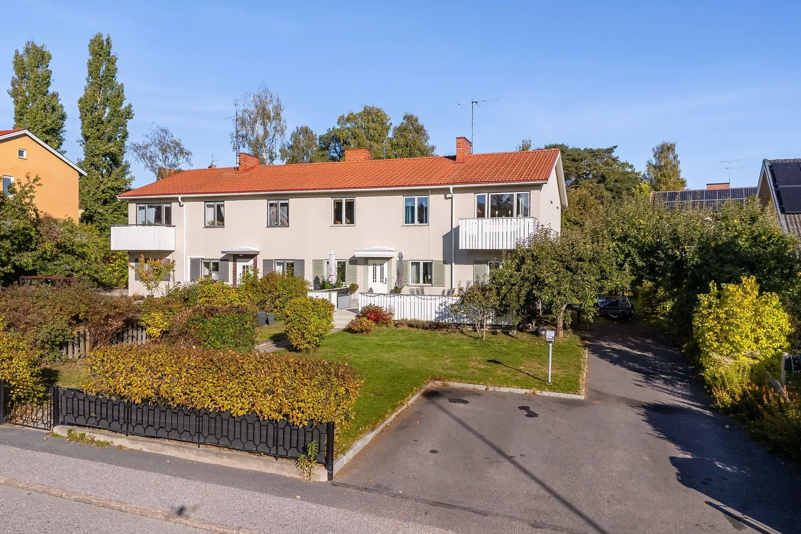 Radhus, Tingstugatan 30A, Centrala Strängnäs, Strängnäs