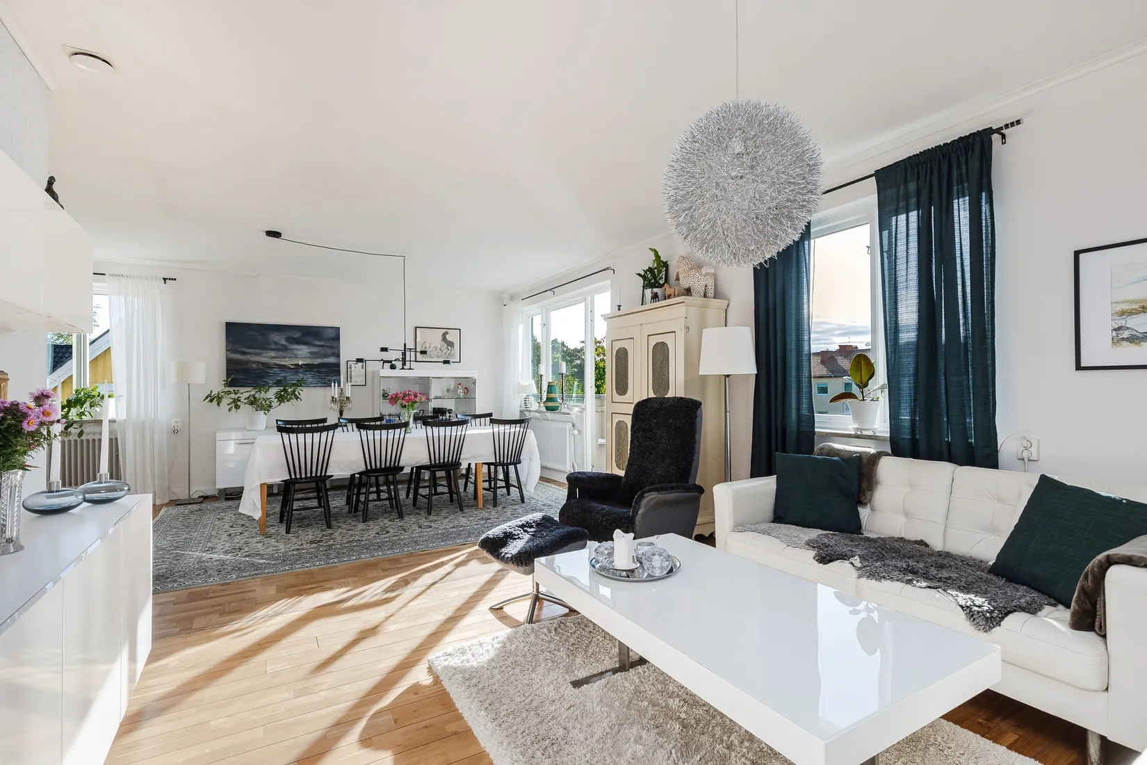 Radhus, Tingstugatan 30A, Centrala Strängnäs, Strängnäs