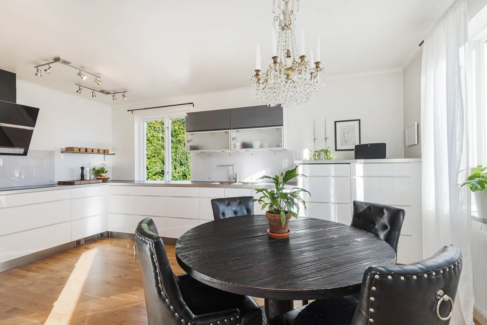 Radhus, Tingstugatan 30A, Centrala Strängnäs, Strängnäs