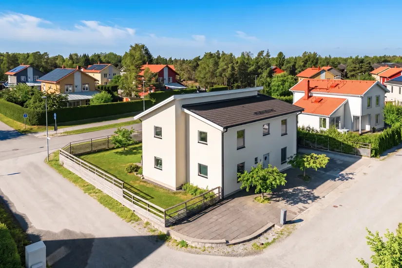 Villa, Fårhagsslingan 1, Kungsängen/Norrboda, Upplands-Bro