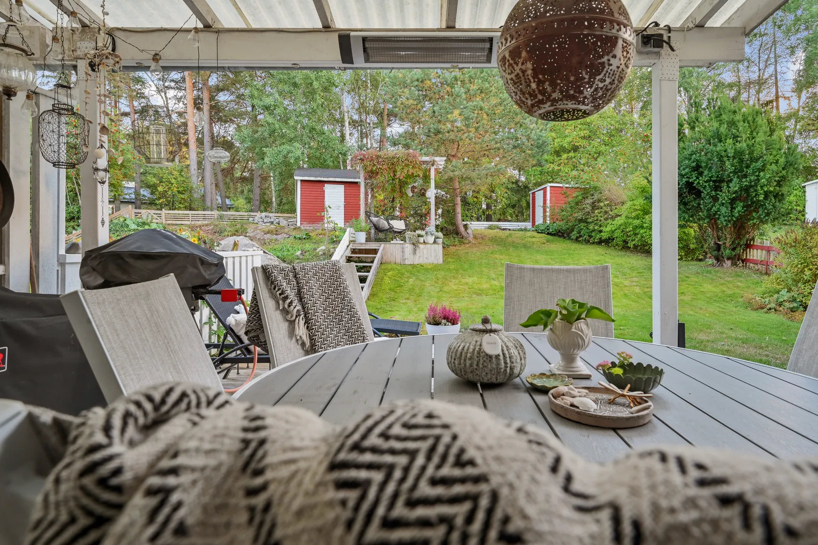 Radhus, Fritiofs väg 31, Odenslunda, Upplands Väsby