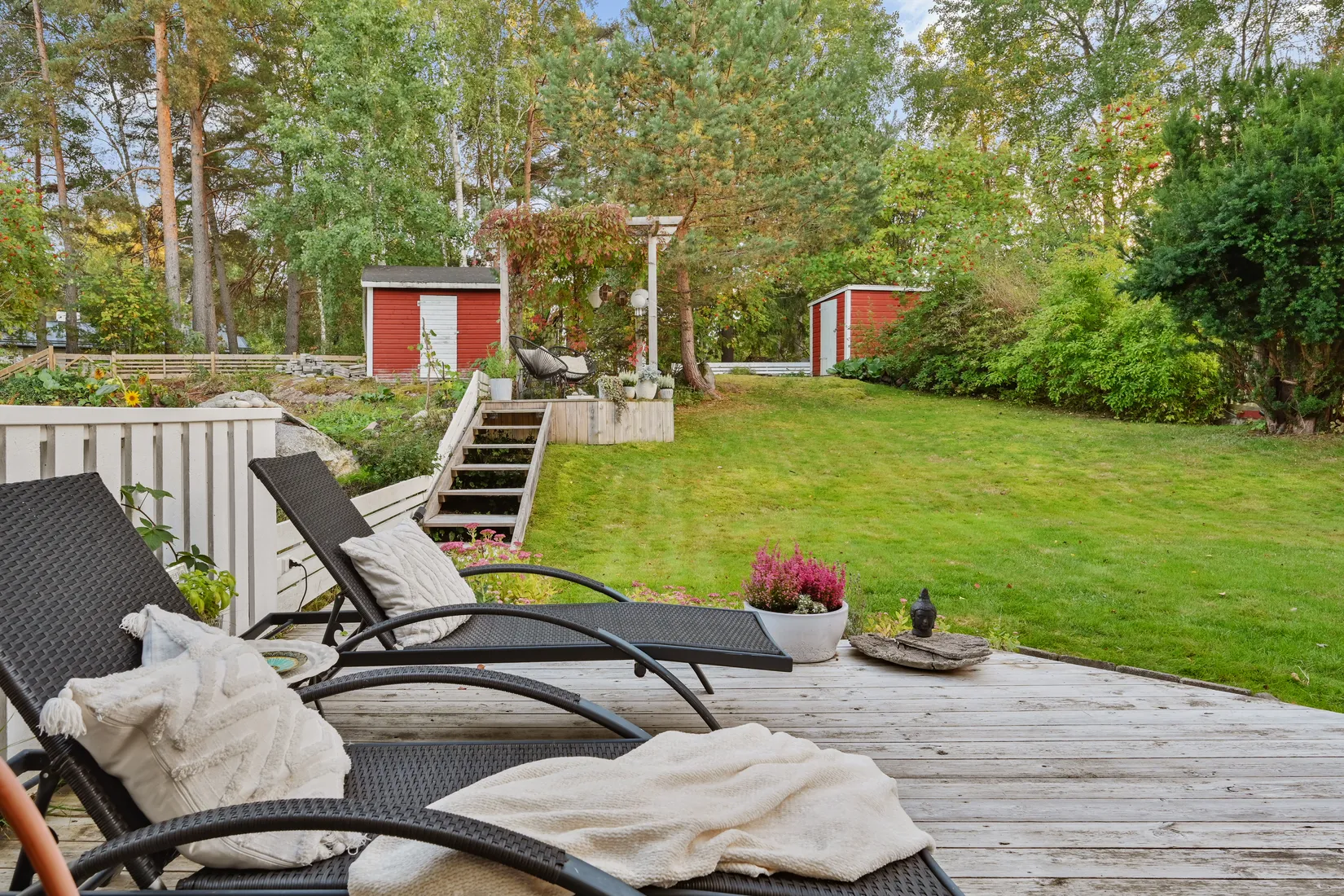 Radhus, Fritiofs väg 31, Odenslunda, Upplands Väsby