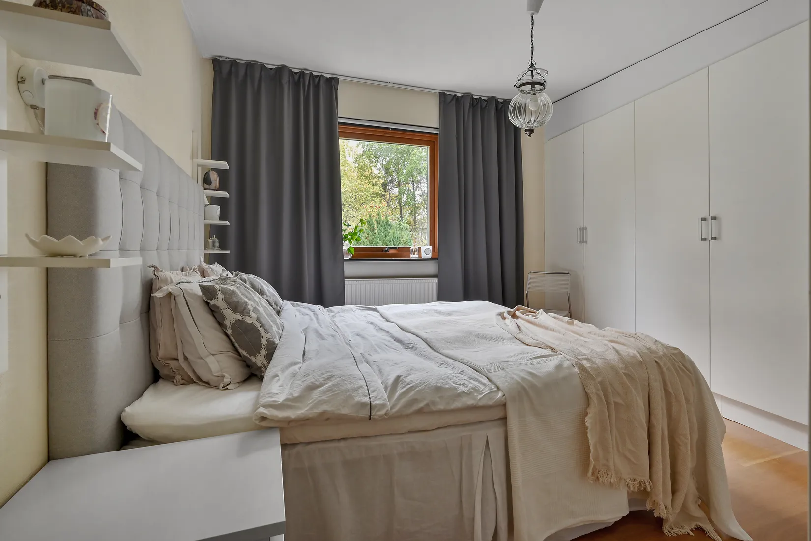 Radhus, Fritiofs väg 31, Odenslunda, Upplands Väsby