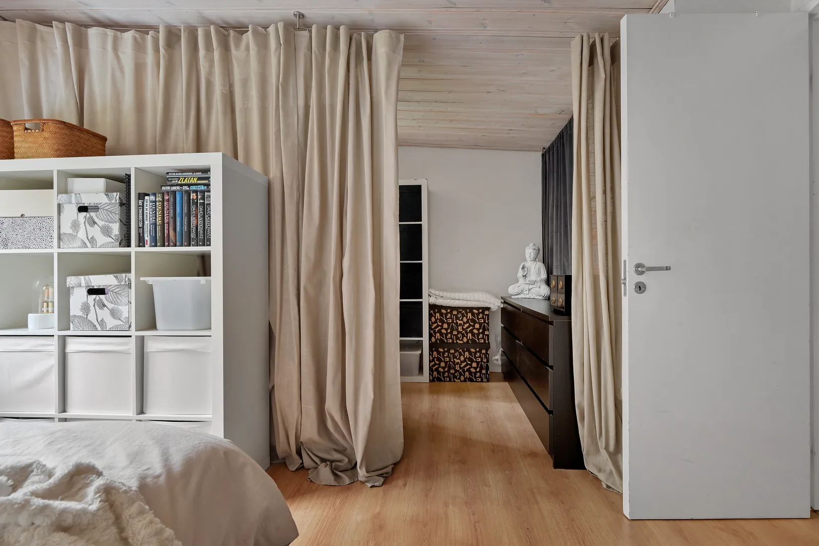 Radhus, Fritiofs väg 31, Odenslunda, Upplands Väsby