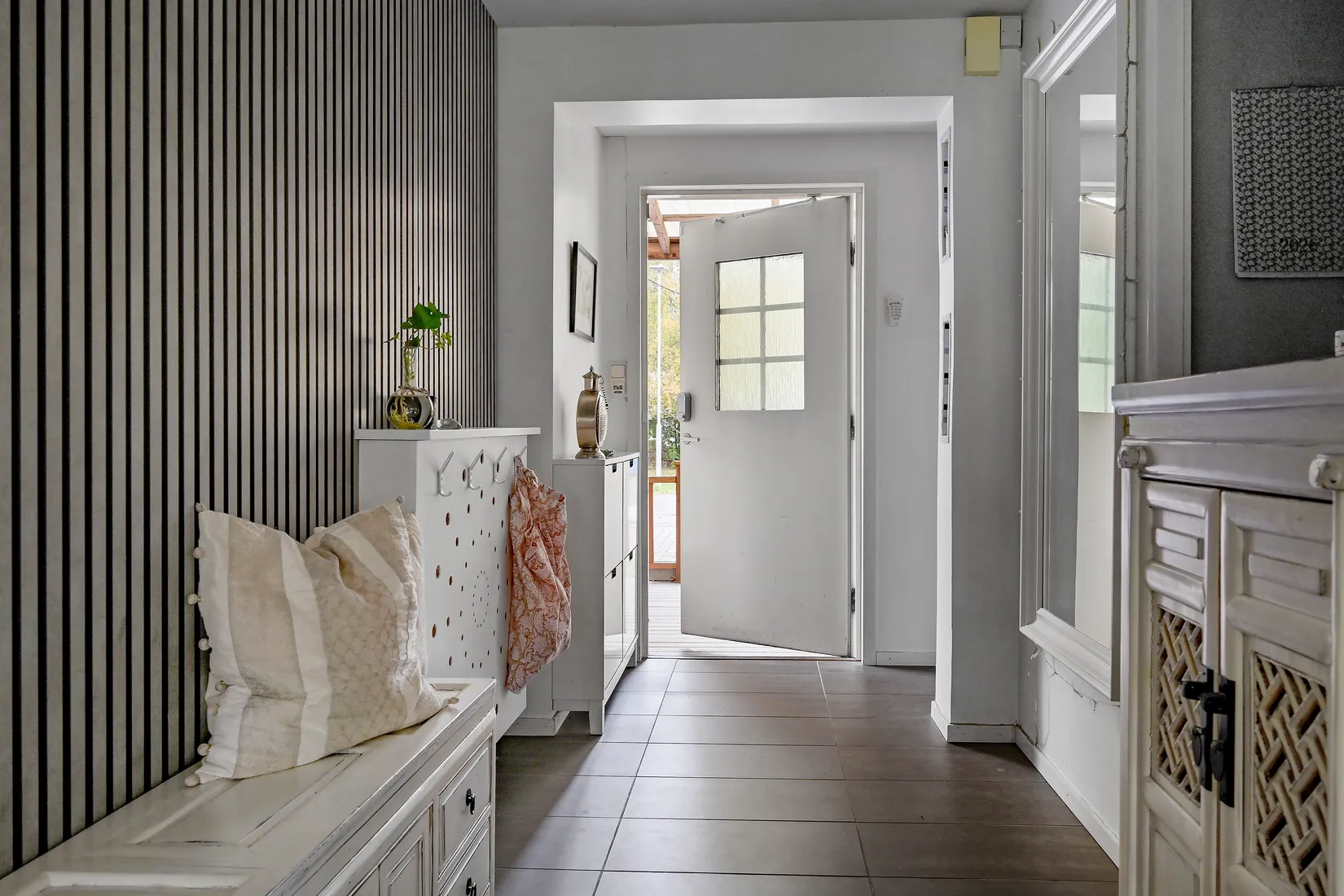 Radhus, Fritiofs väg 31, Odenslunda, Upplands Väsby