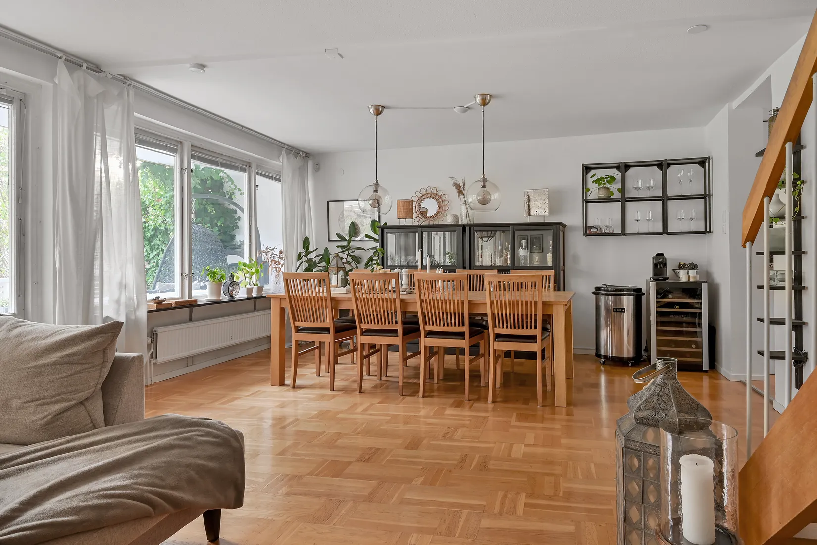 Radhus, Fritiofs väg 31, Odenslunda, Upplands Väsby