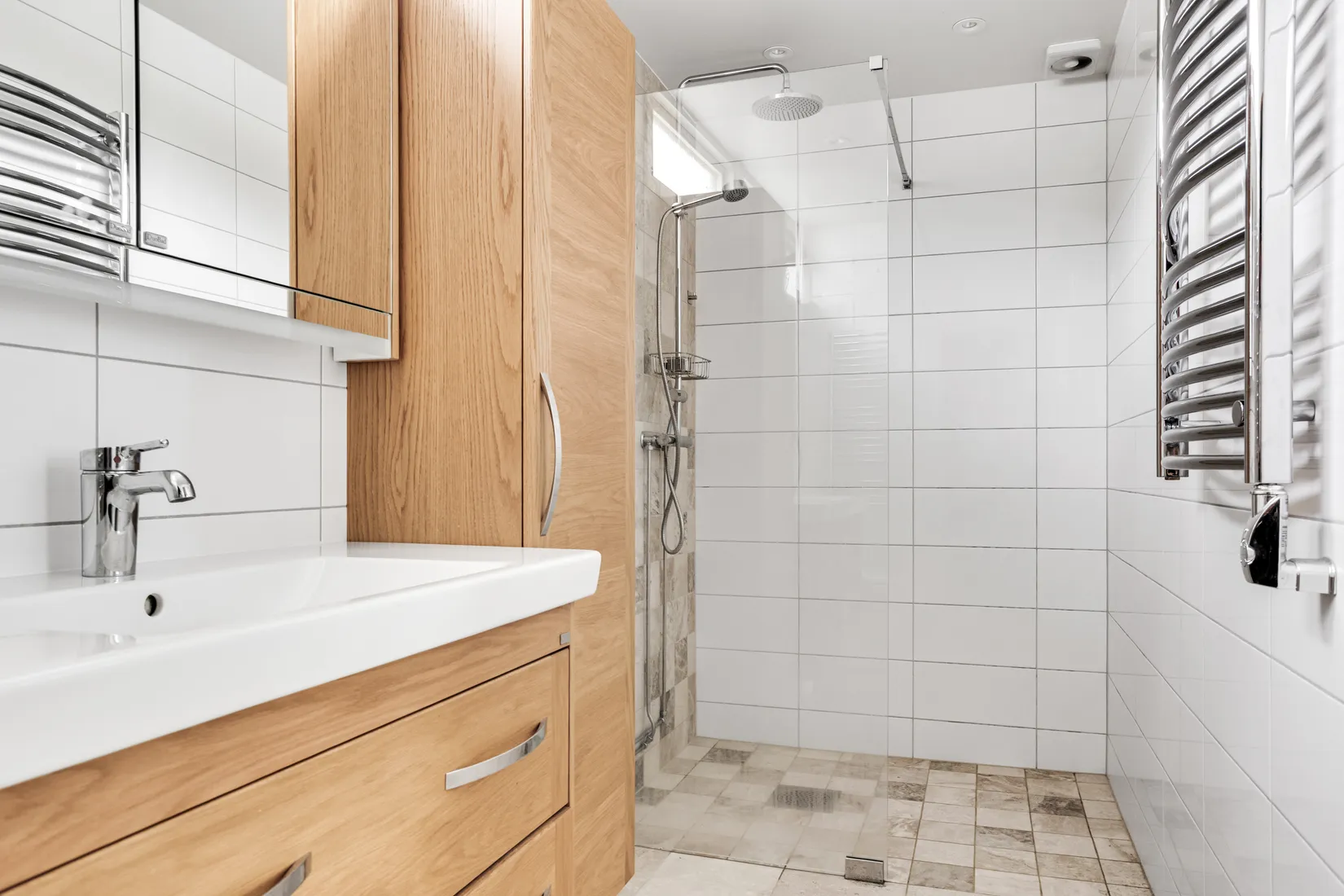 Radhus, Högstensgatan 60, Torslanda - Centrum, Göteborg