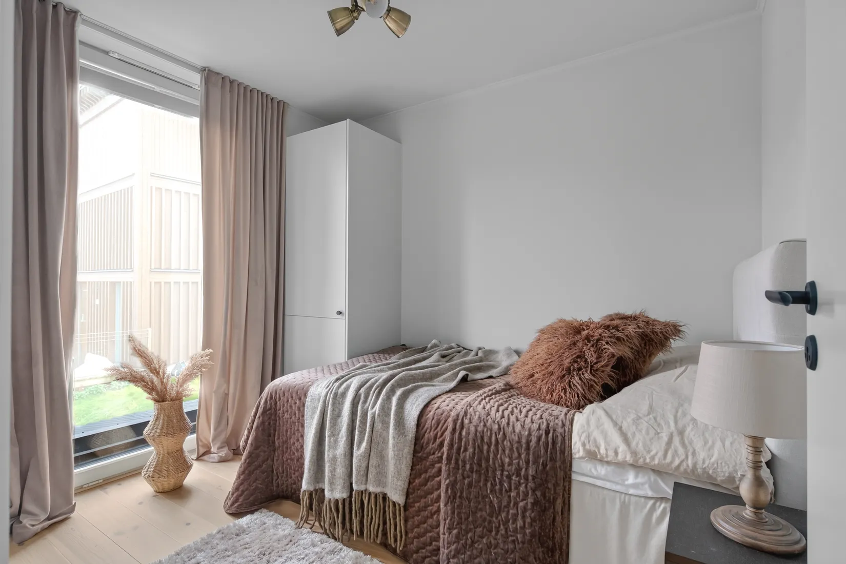 Radhus, Åkerhielms väg 47B, Österåker
